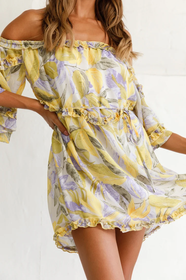 Adriel Off-Shoulder Frill Detail Dress Leaf Print White/Yellow - Image 4