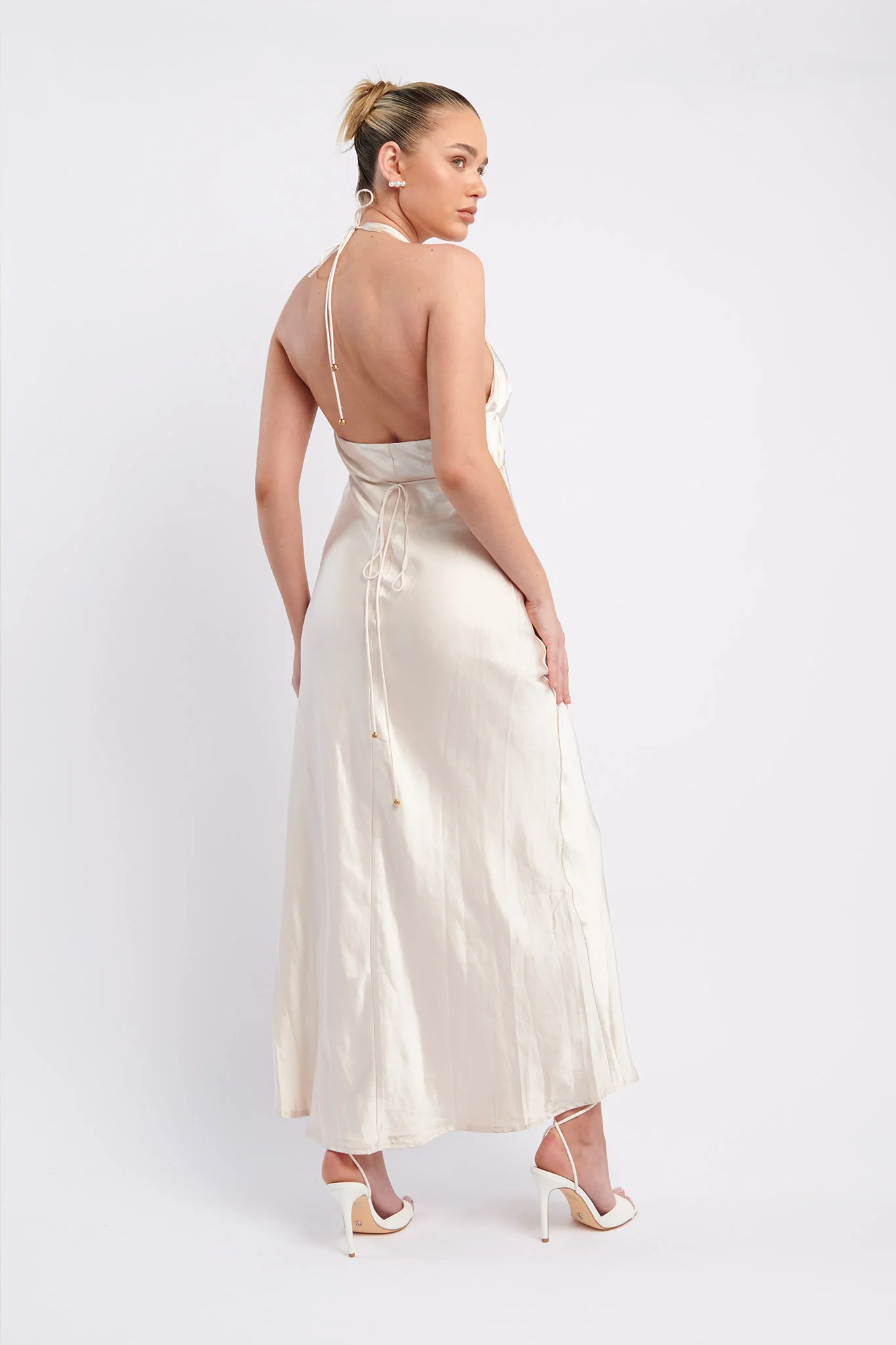 Alenni Halterneck V-Neck Midi Dress Champagne - Image 3