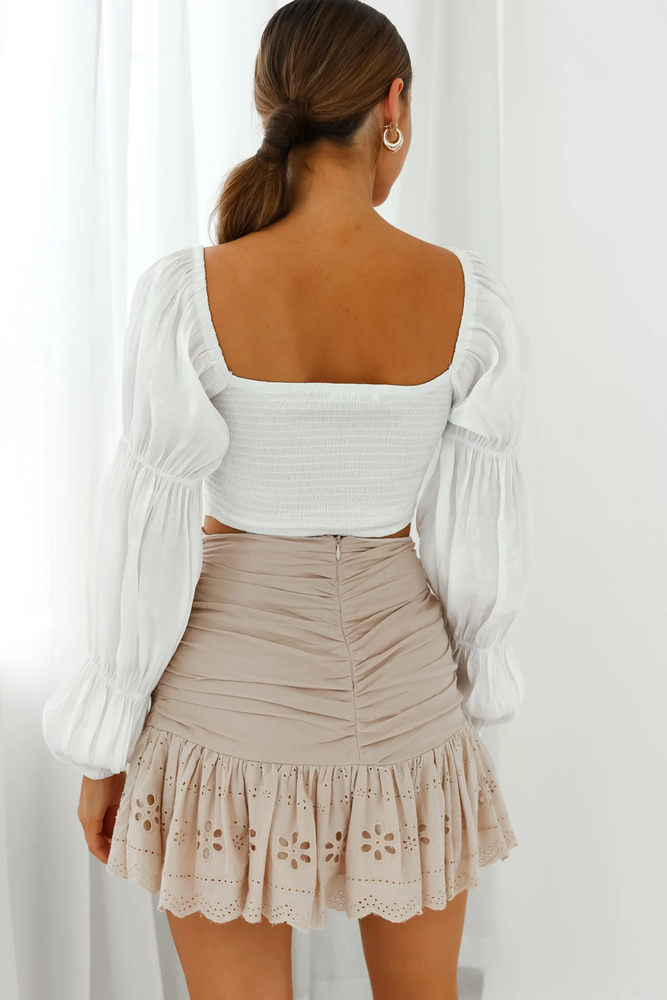 Alira Three-Button Ruched Bust Crop Top White - Image 2