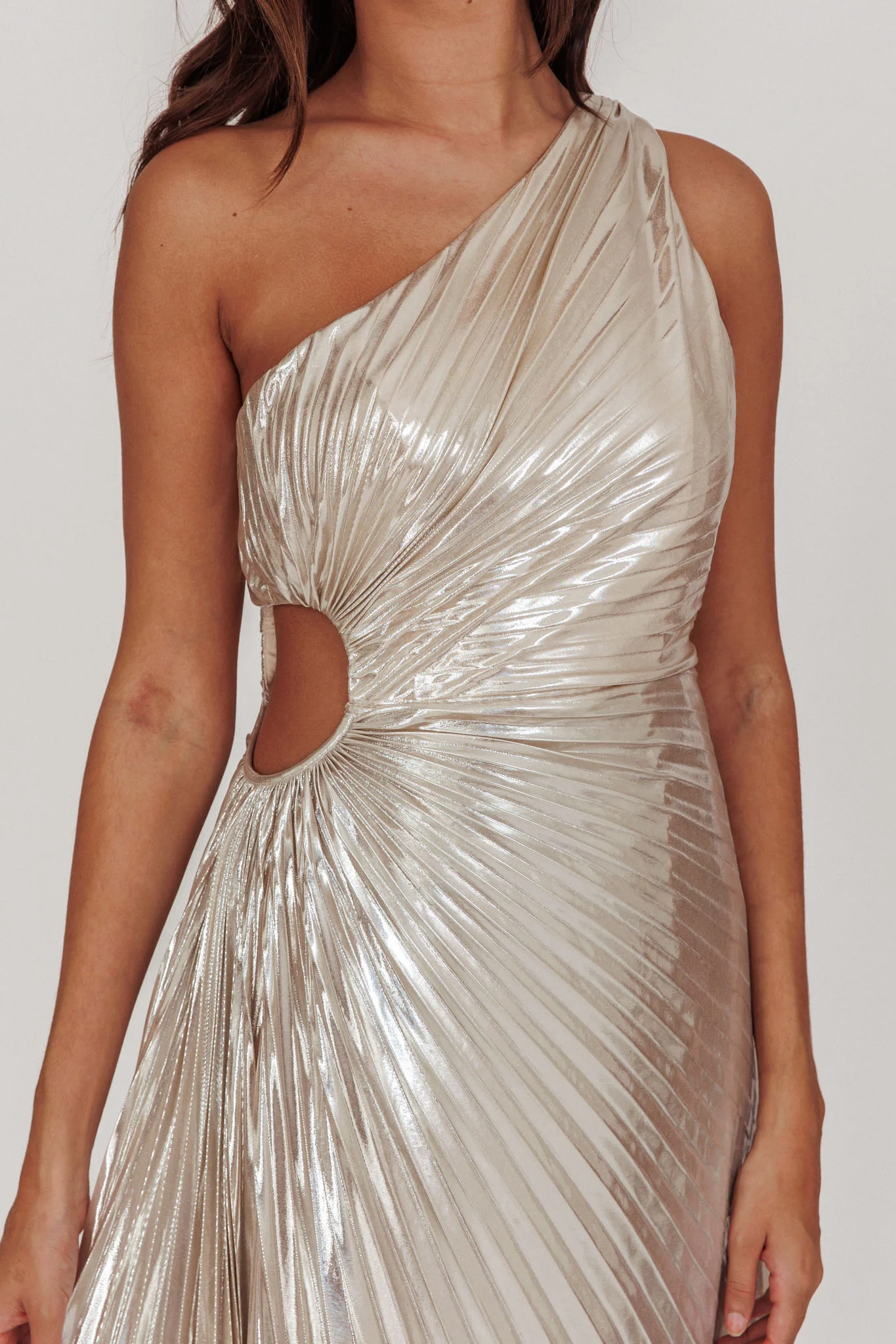 Amelie One-Shoulder Accordion Pleat Maxi Dress Champagne - Image 4