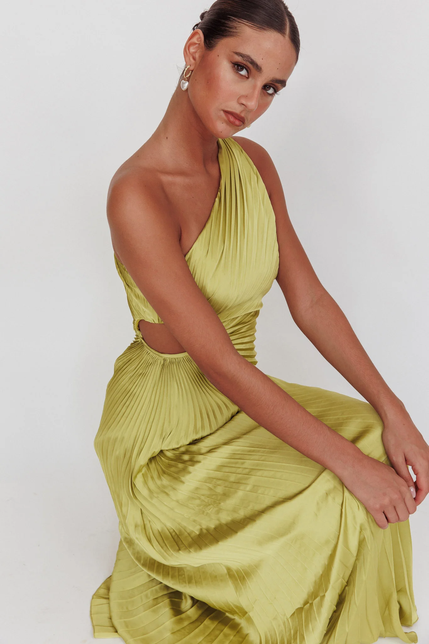 Amelie One-Shoulder Accordion Pleat Maxi Dress Lime - Image 2