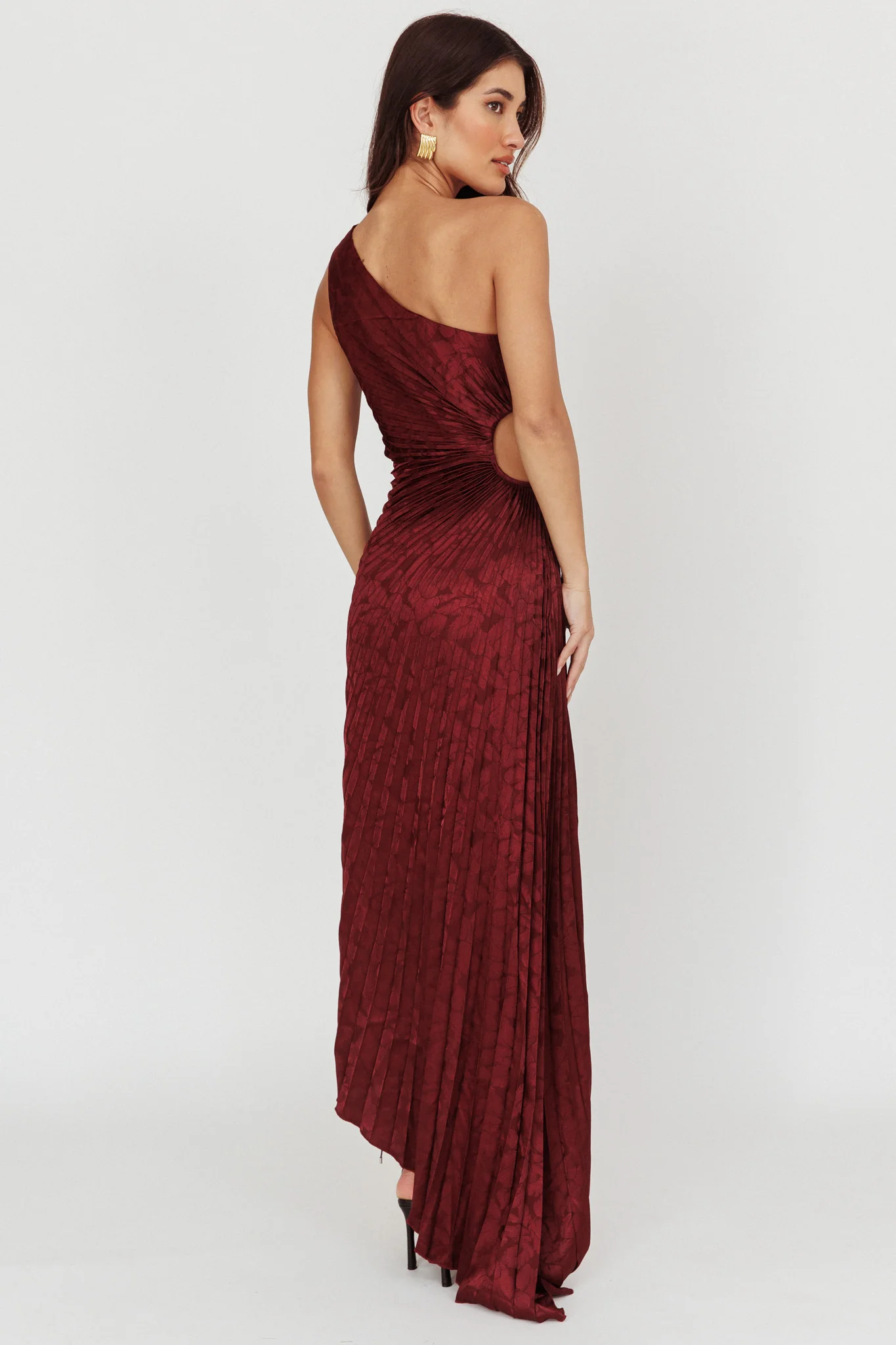 Amelie One-Shoulder Accordion Pleat Maxi Dress Merlot - Image 2
