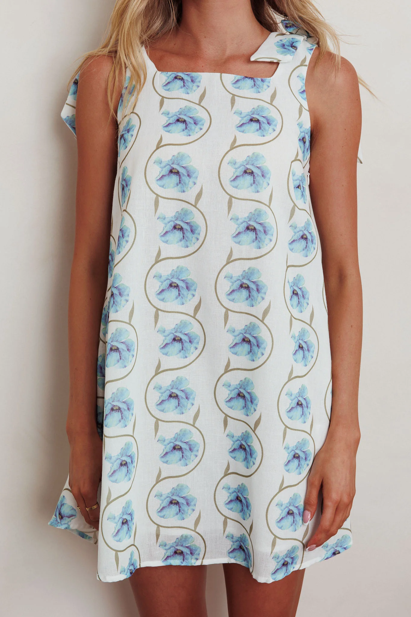 Annalee Tied Shoulder Mini Dress Floral Blue - Image 4