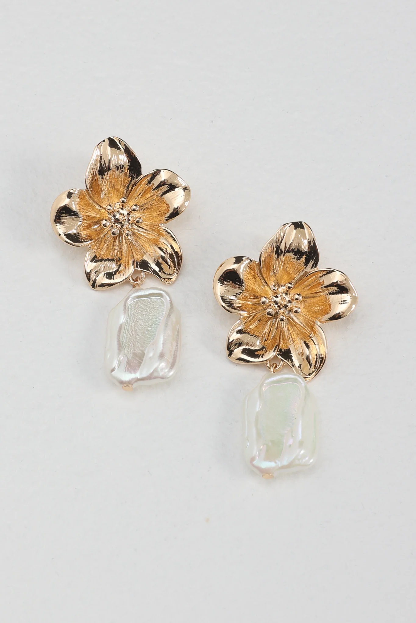 Araminta Floral Pearl Drop Earrings Gold