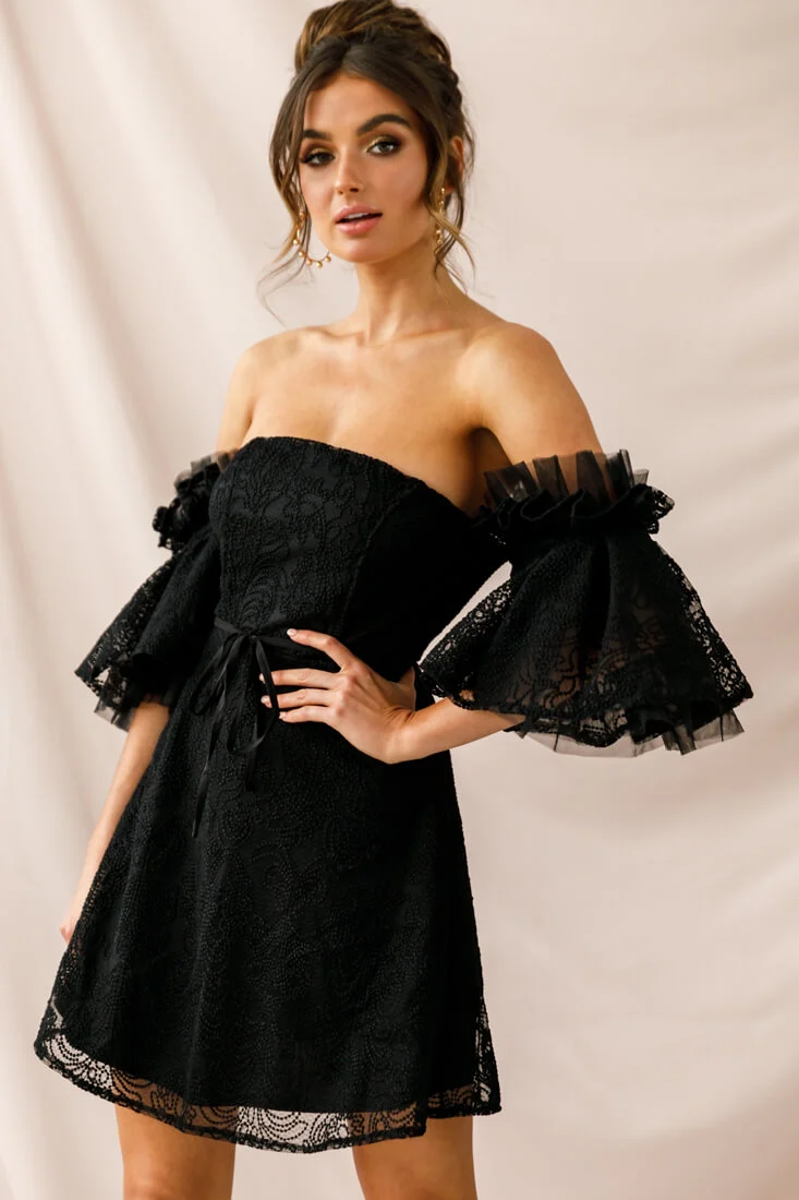 Arna Bell Sleeve Embroidery Dress Black - Image 4