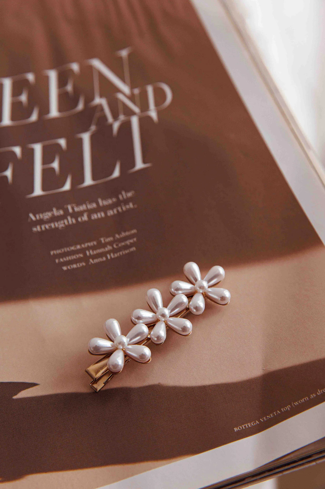 Aurelia Pearl Flower Hairclip Set - Image 2