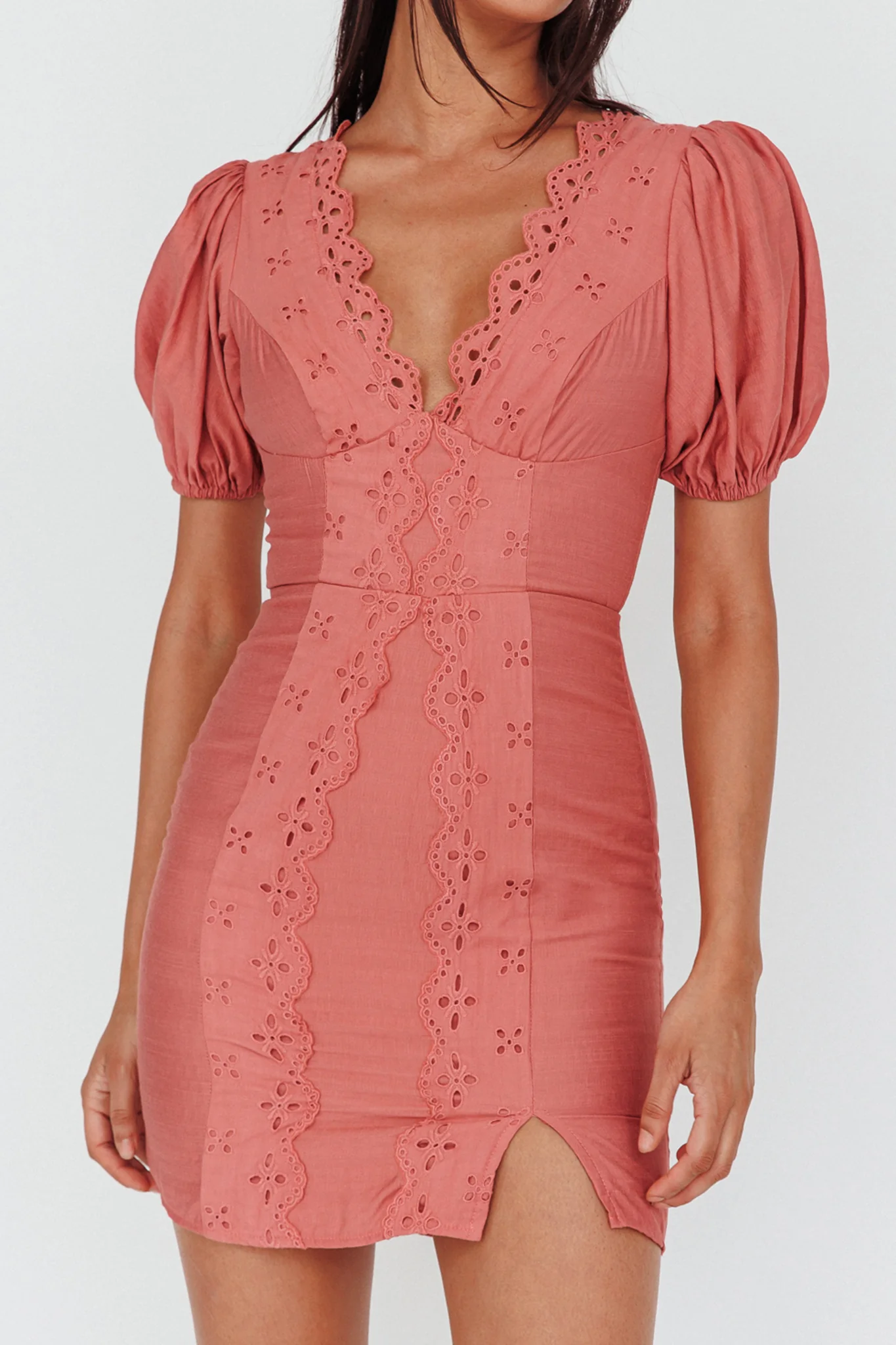 Aylina Scalloped Lace Mini Dress Rose - Image 4
