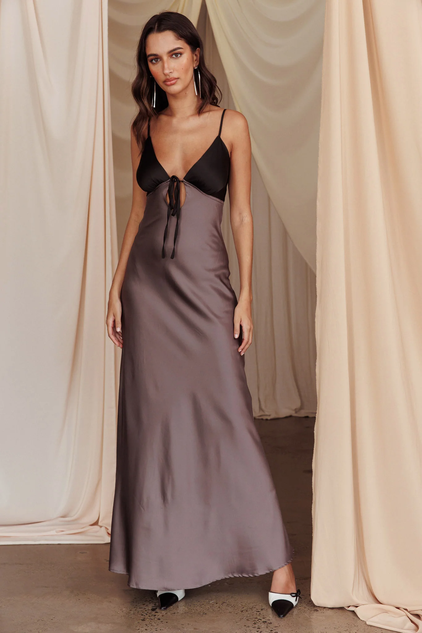 Bayleigh Low Bow Tie Back Dress Charcoal - Image 5