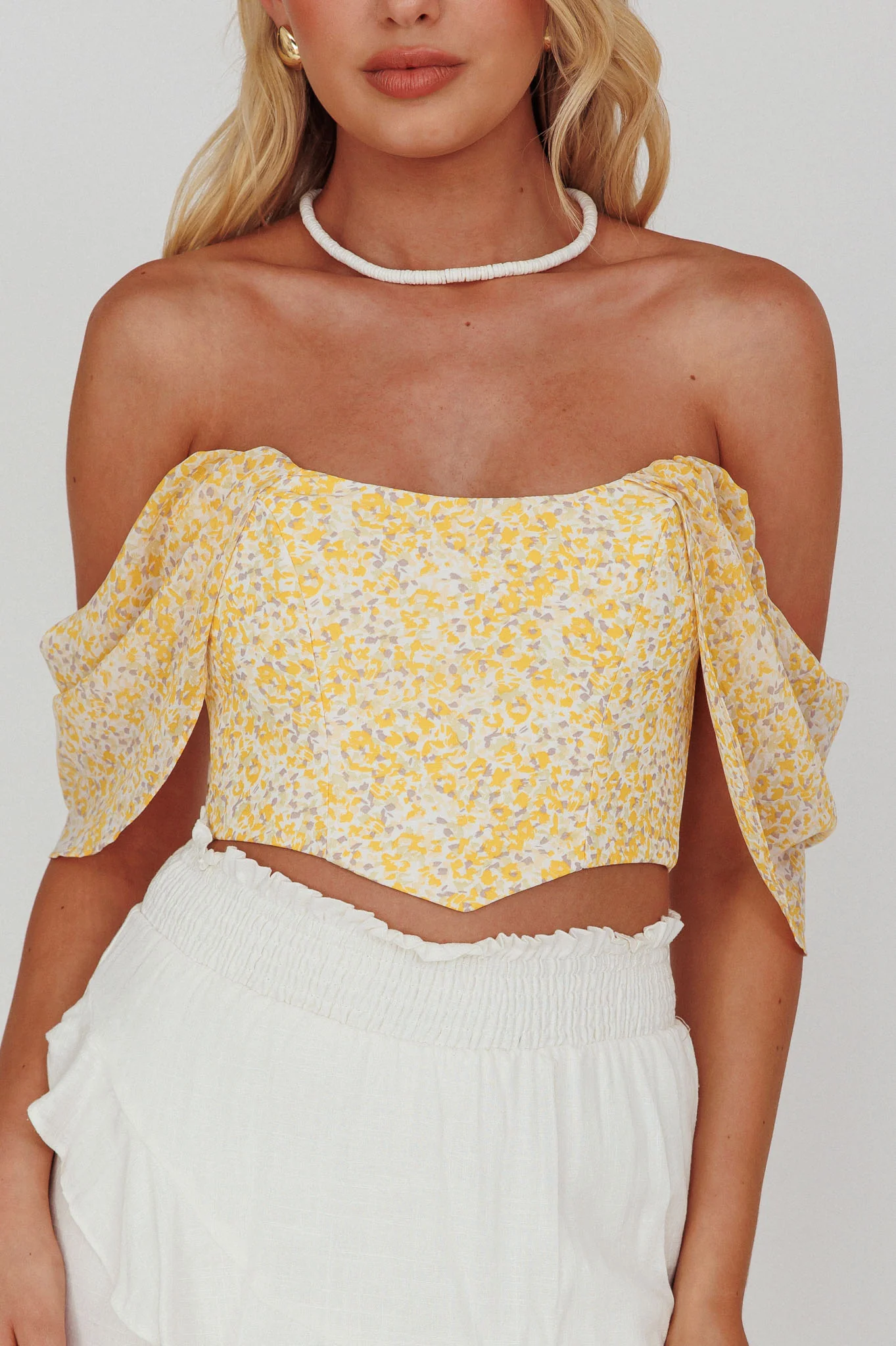 Brandy Off-Shoulder Pointed Hem Crop Top Mottled Print Yellow - Image 4