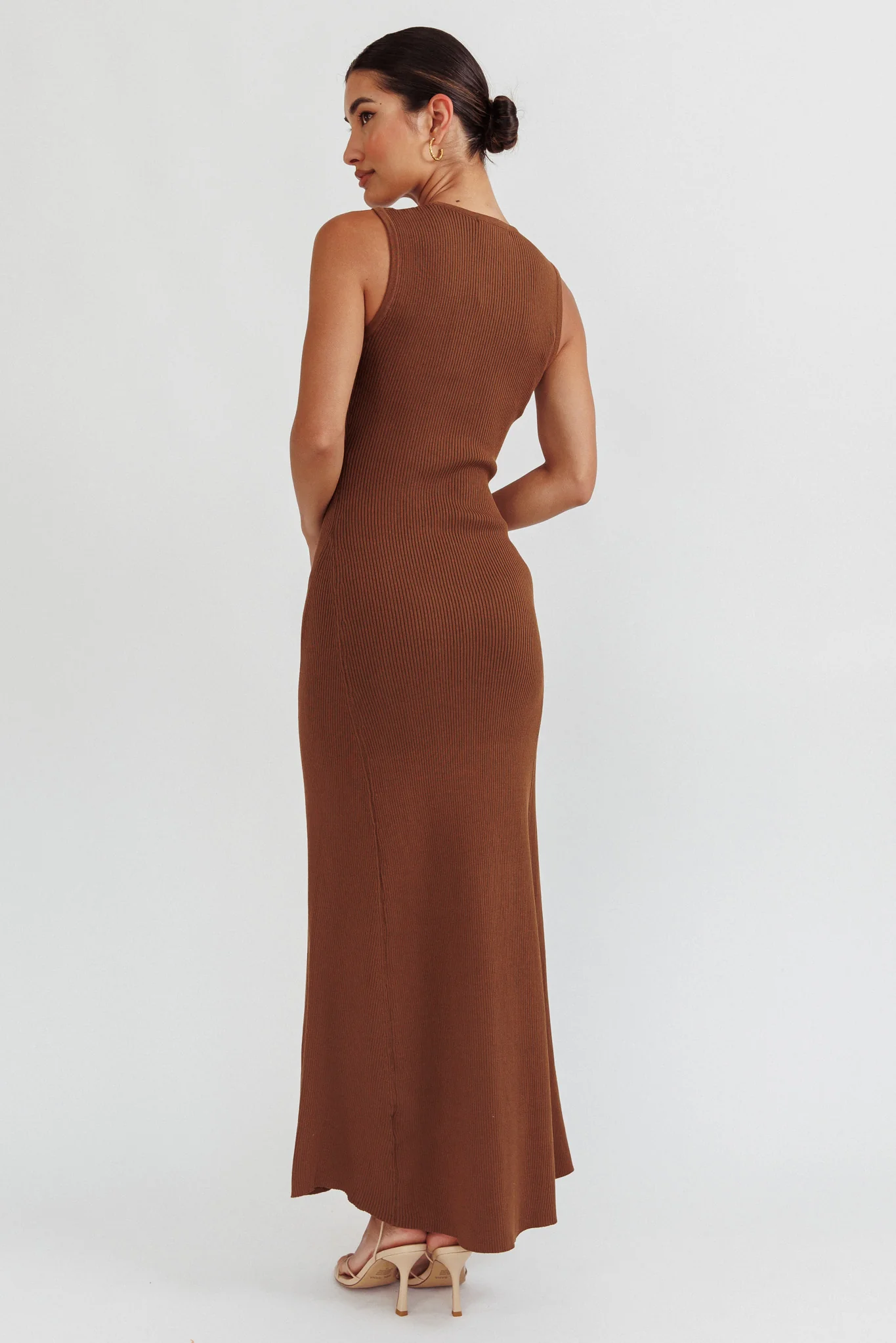 Braylee Sleeveless Ribbed Knit Maxi Dress Chocolate - Image 2