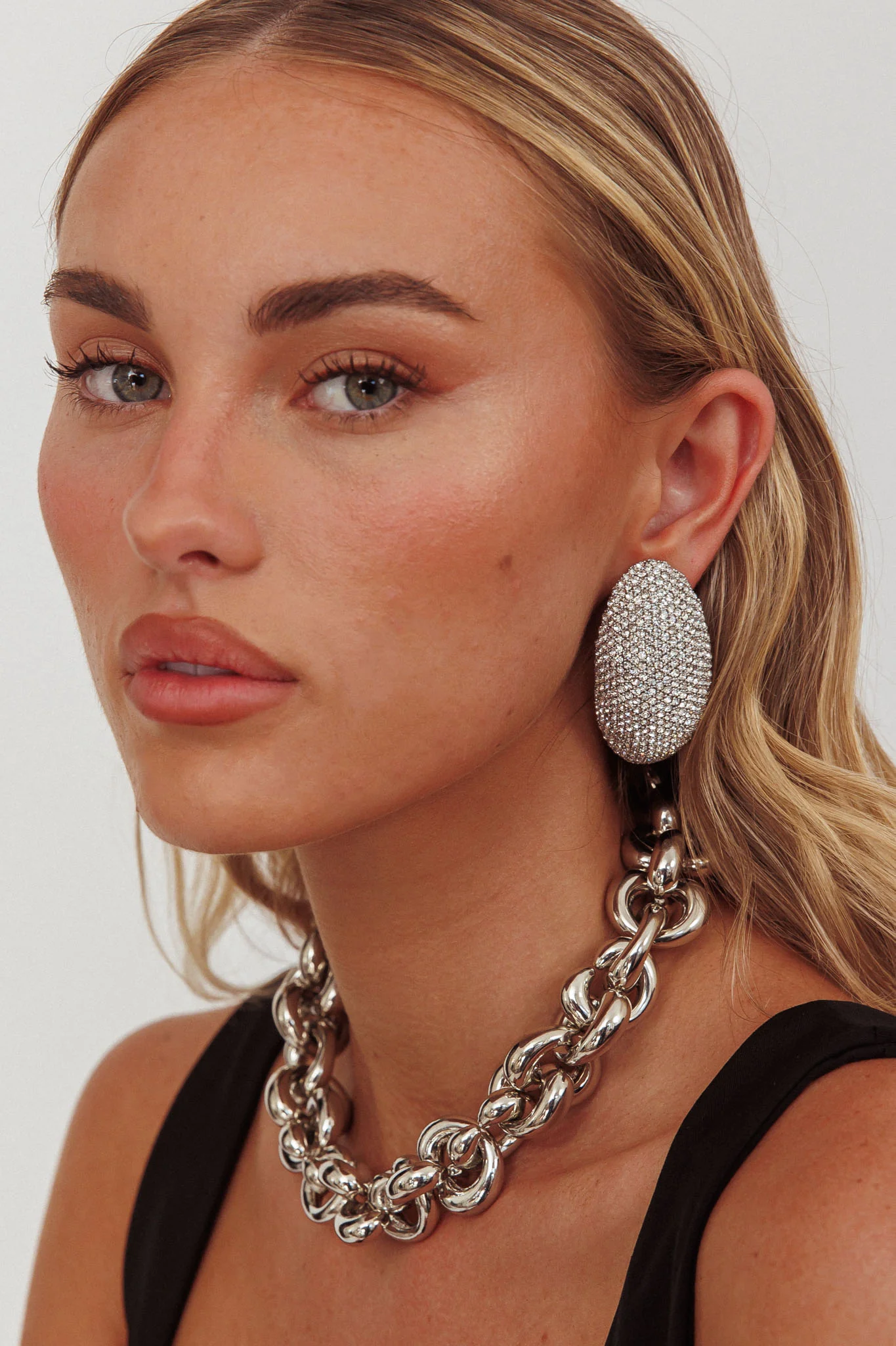 Candice Oval Cabochon Earrings Silver Diamante - Image 2