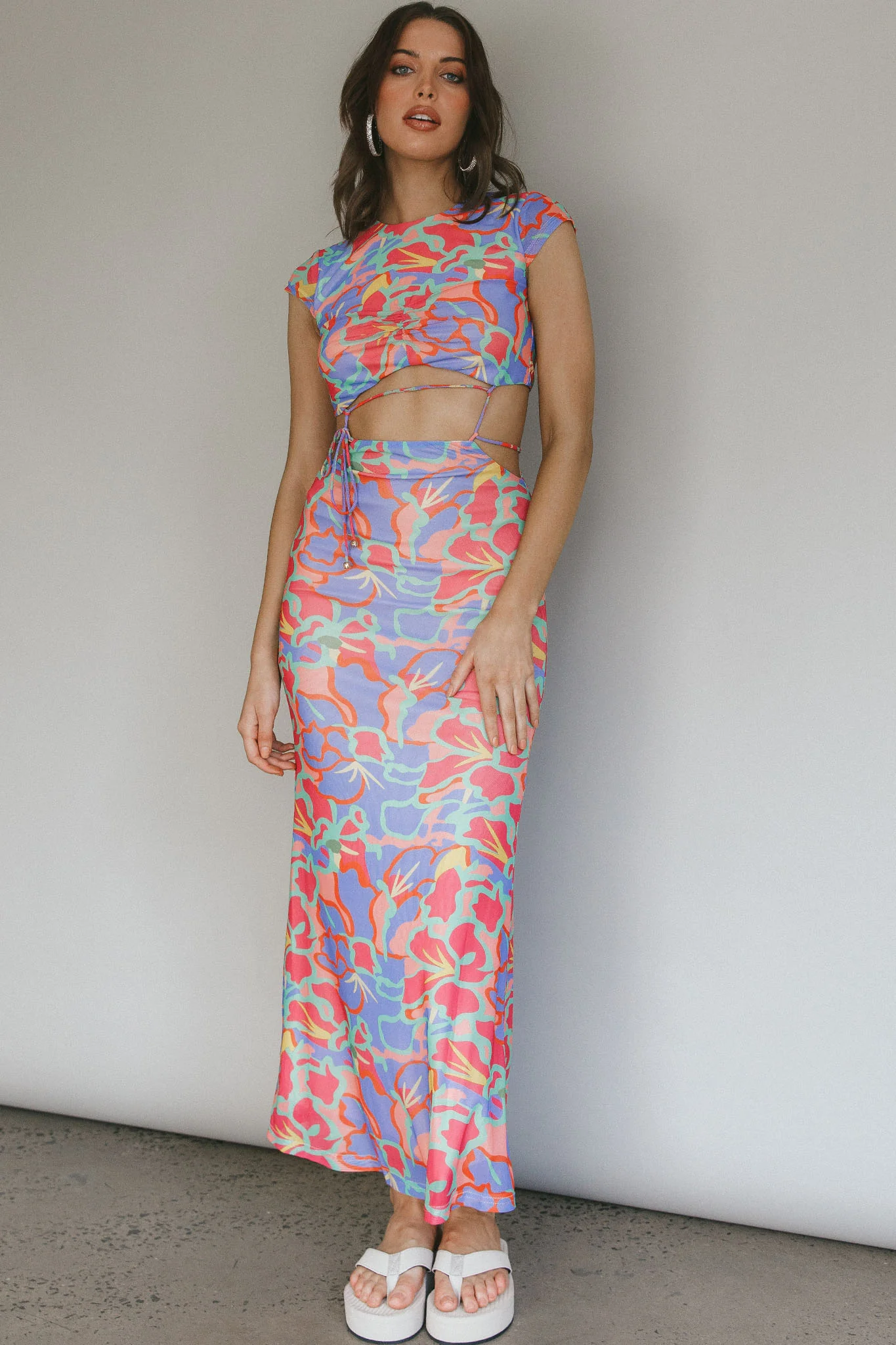 Capri Cap Sleeve String Maxi Dress Blue/Red - Image 2