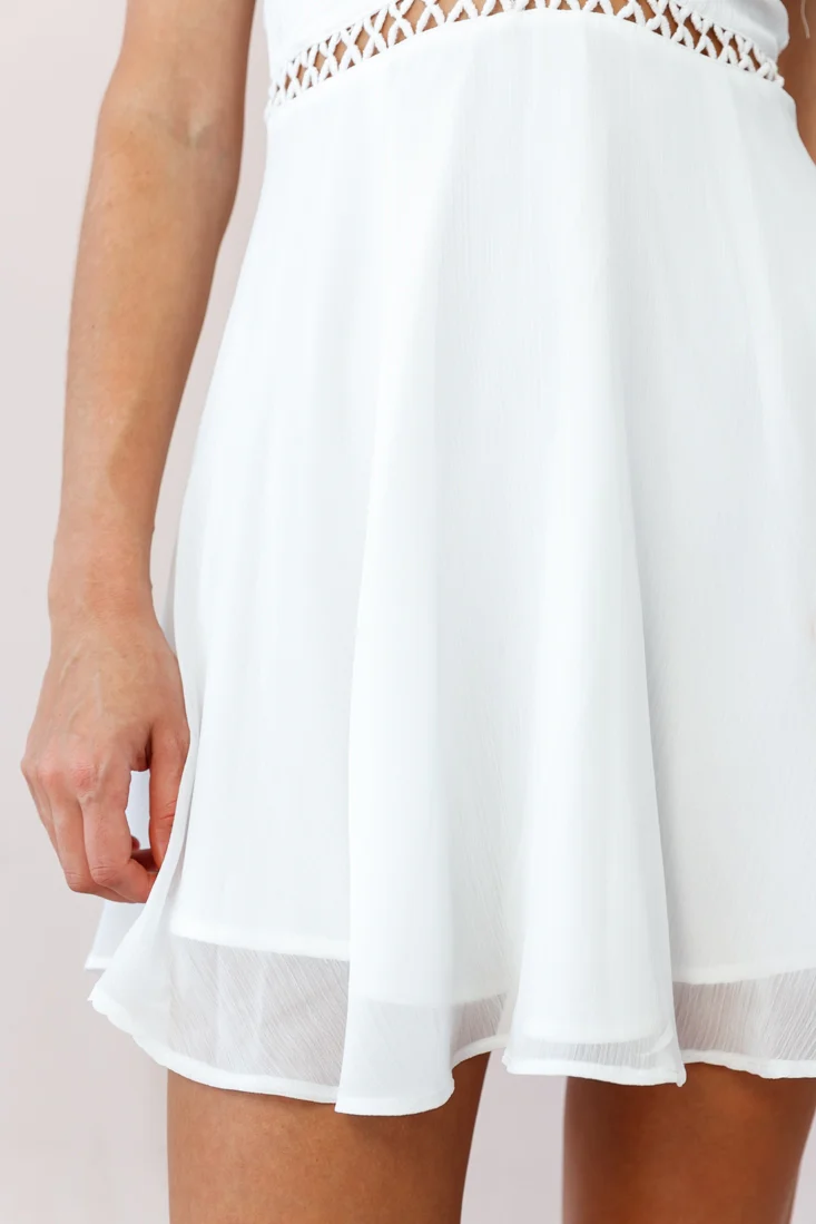 Carson Sleeveless Lace-Up Back Dress White - Image 4