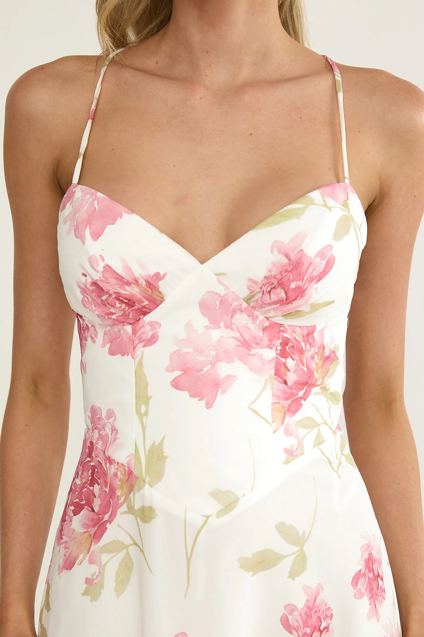 Charlisa Strappy Back Ruffle Maxi Dress Flowers White - Image 4
