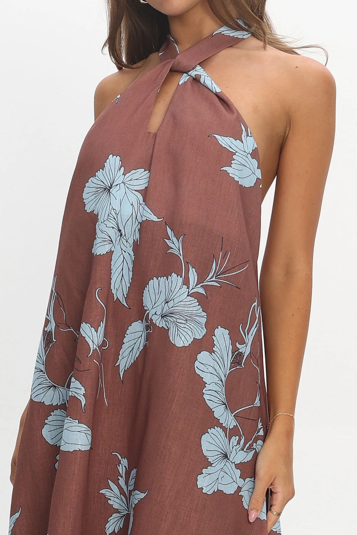 Cheer Backless Halter Maxi Dress Print Floral Chocolate - Image 4