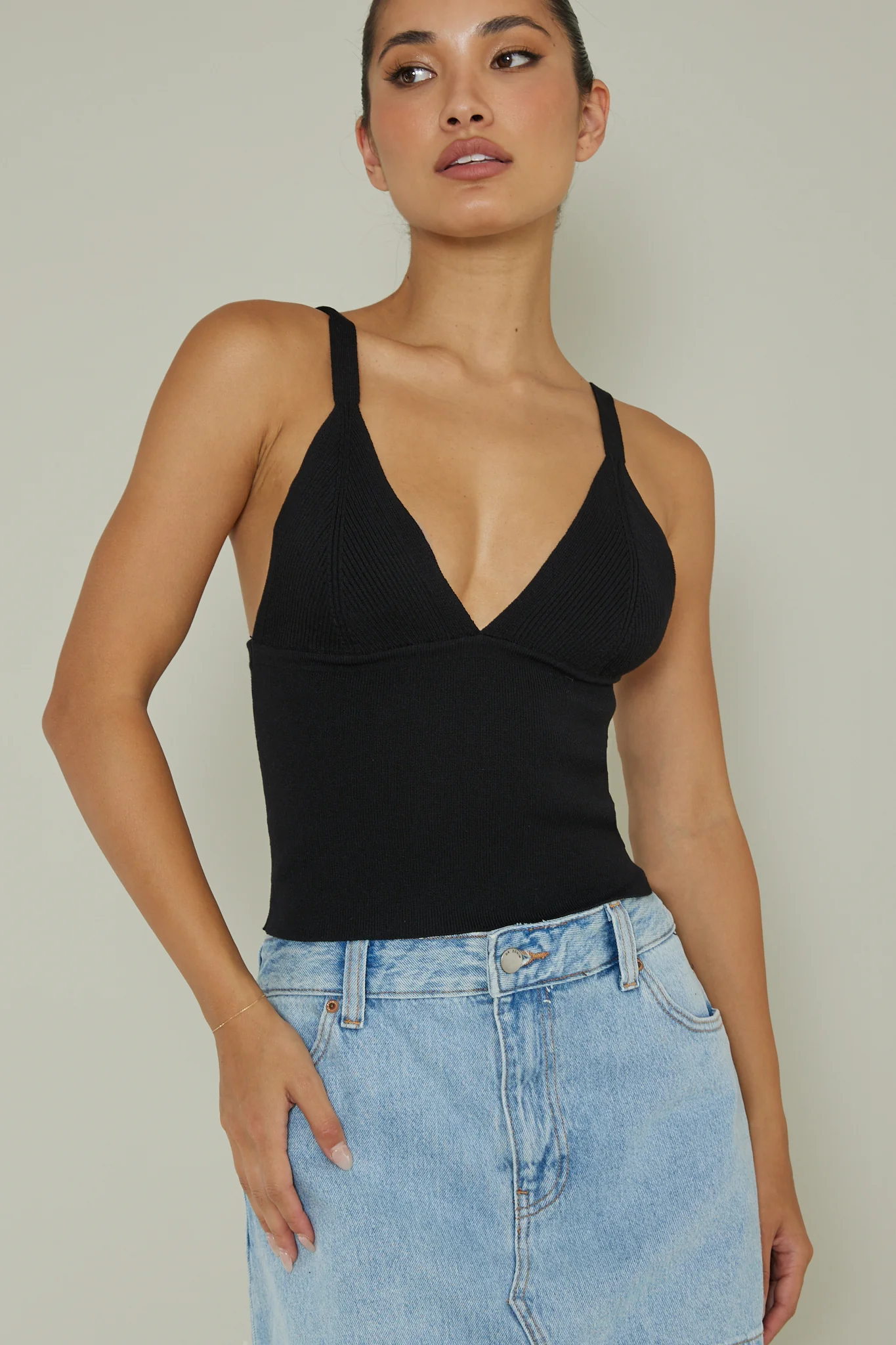 City V-Neck Knit Top Black - Image 5