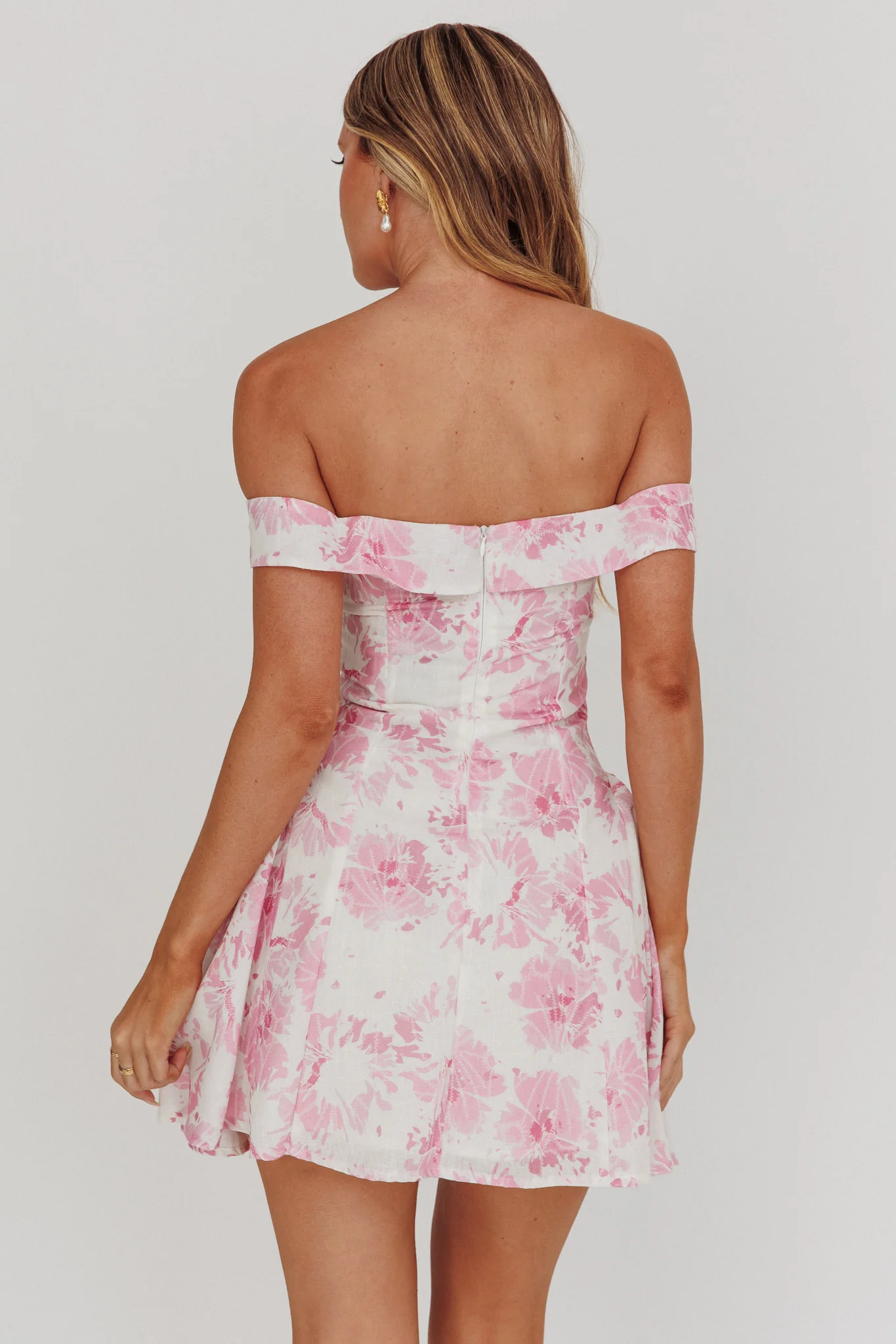 Courting Off-Shoulder Mini Dress Floral Pink - Image 2
