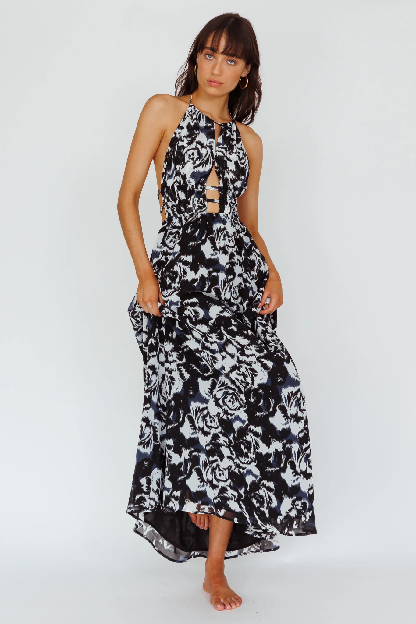 Cyndi Open Back Halterneck Maxi Dress Floral Black - Image 3