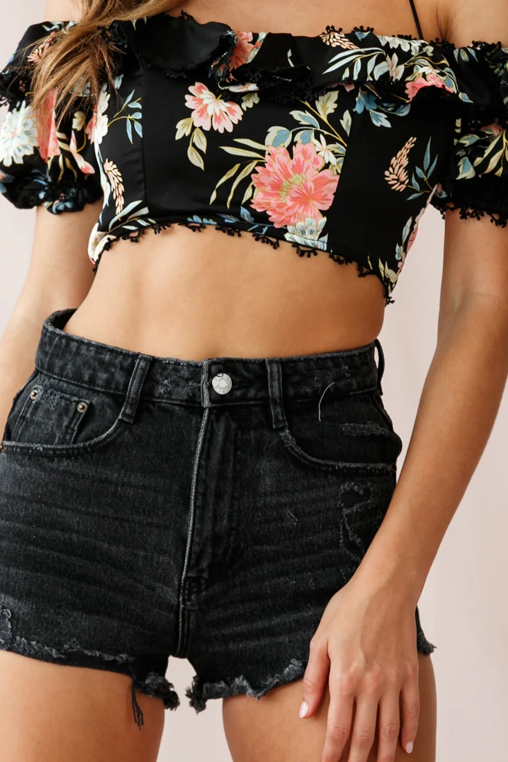 Dallas Halterneck Ruffle Sleeve Crop Top Floral Print Black - Image 4