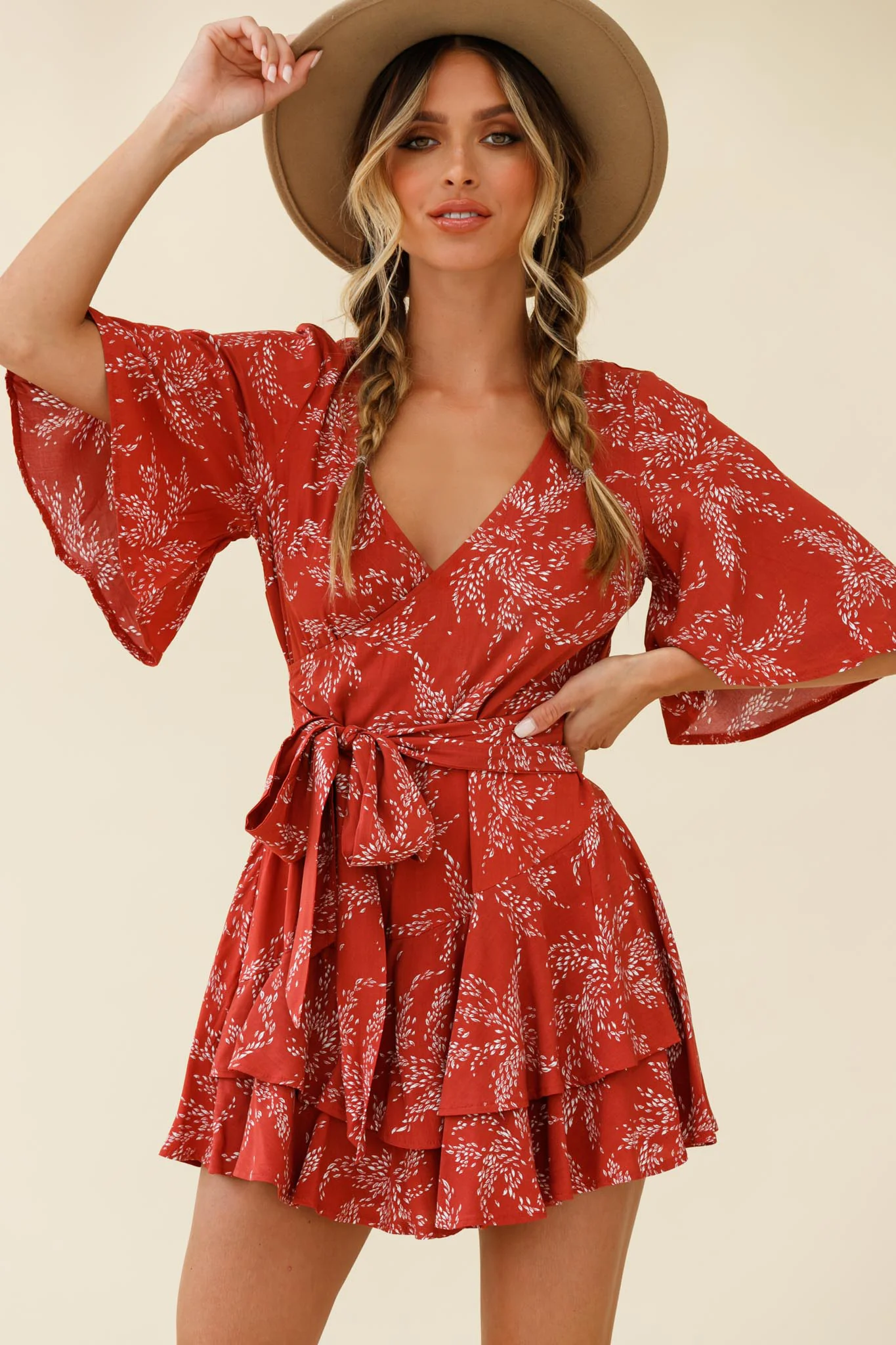 Davina Angel Sleeve Cut-Out Back Romper Leaf Print Rose - Image 5
