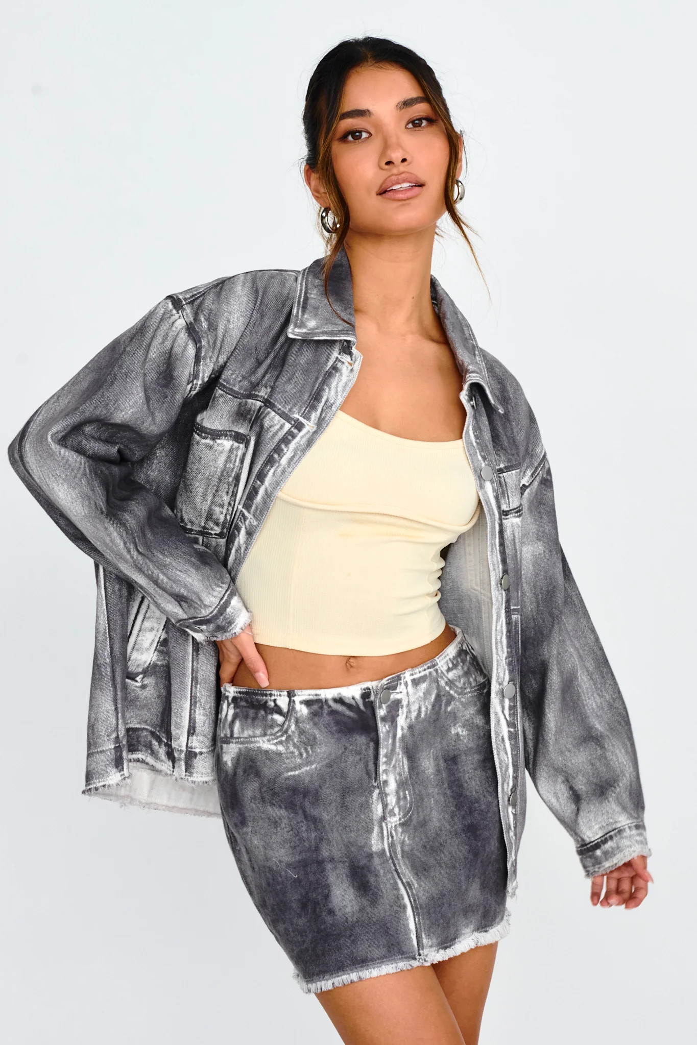 Decoy Distressed Mini Skirt Black/White - Image 3