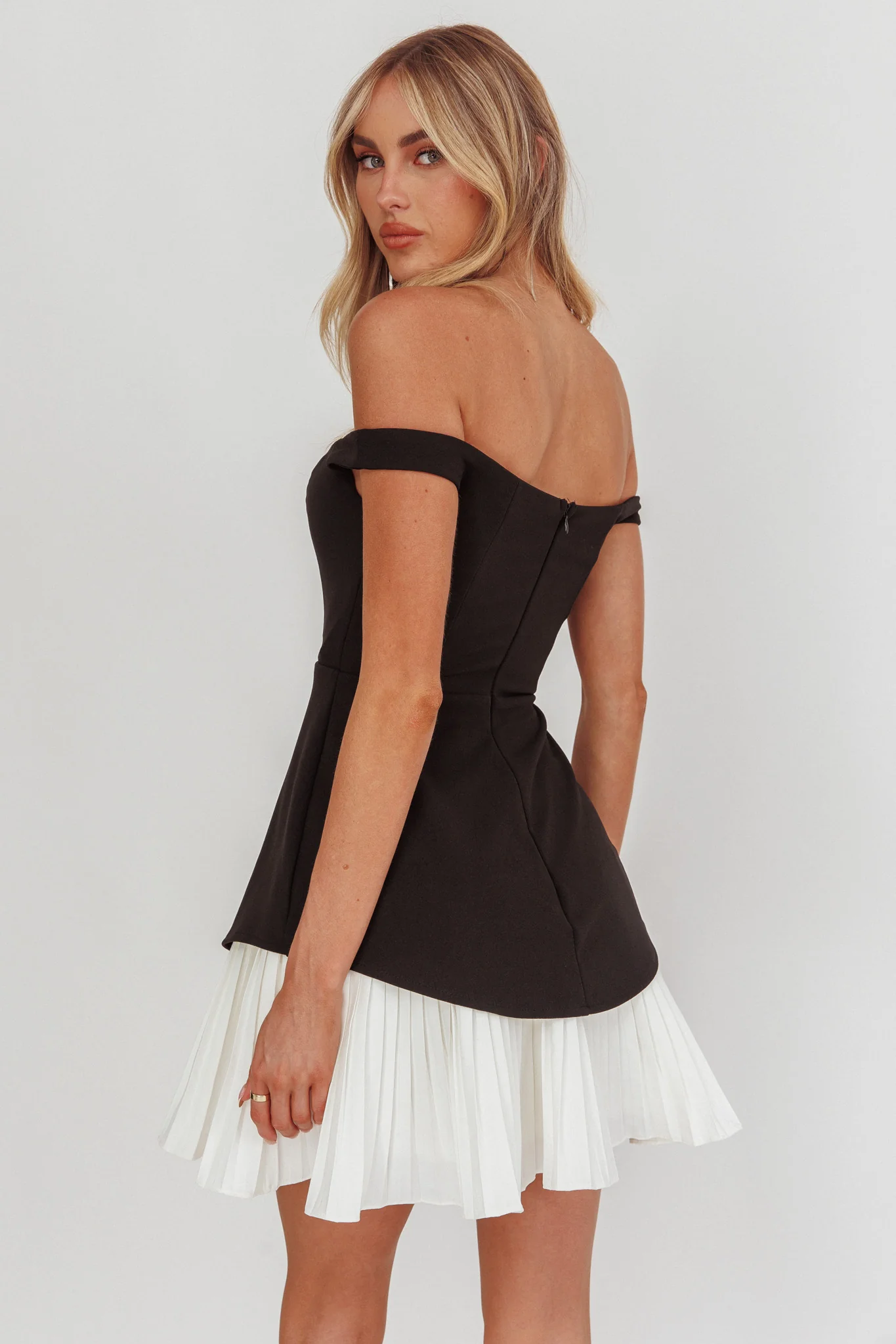 Devoted Love Pleat Hem Mini Dress Contrast Black - Image 3