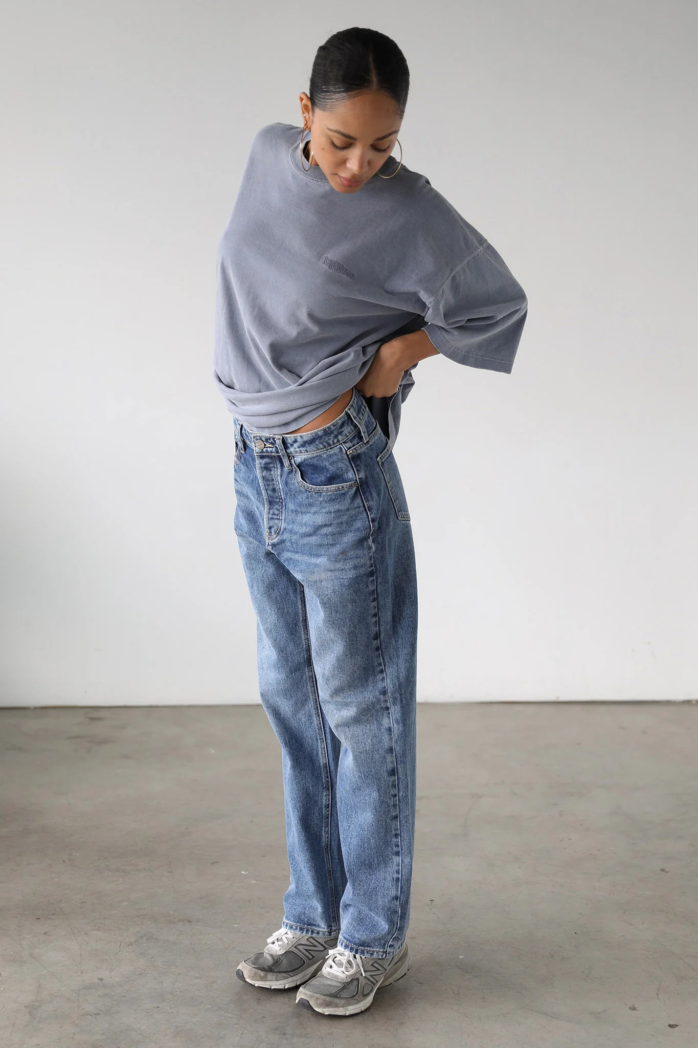 DOGMA Classic High Rise Straight Leg Denim Jeans Dark Wash - Image 2