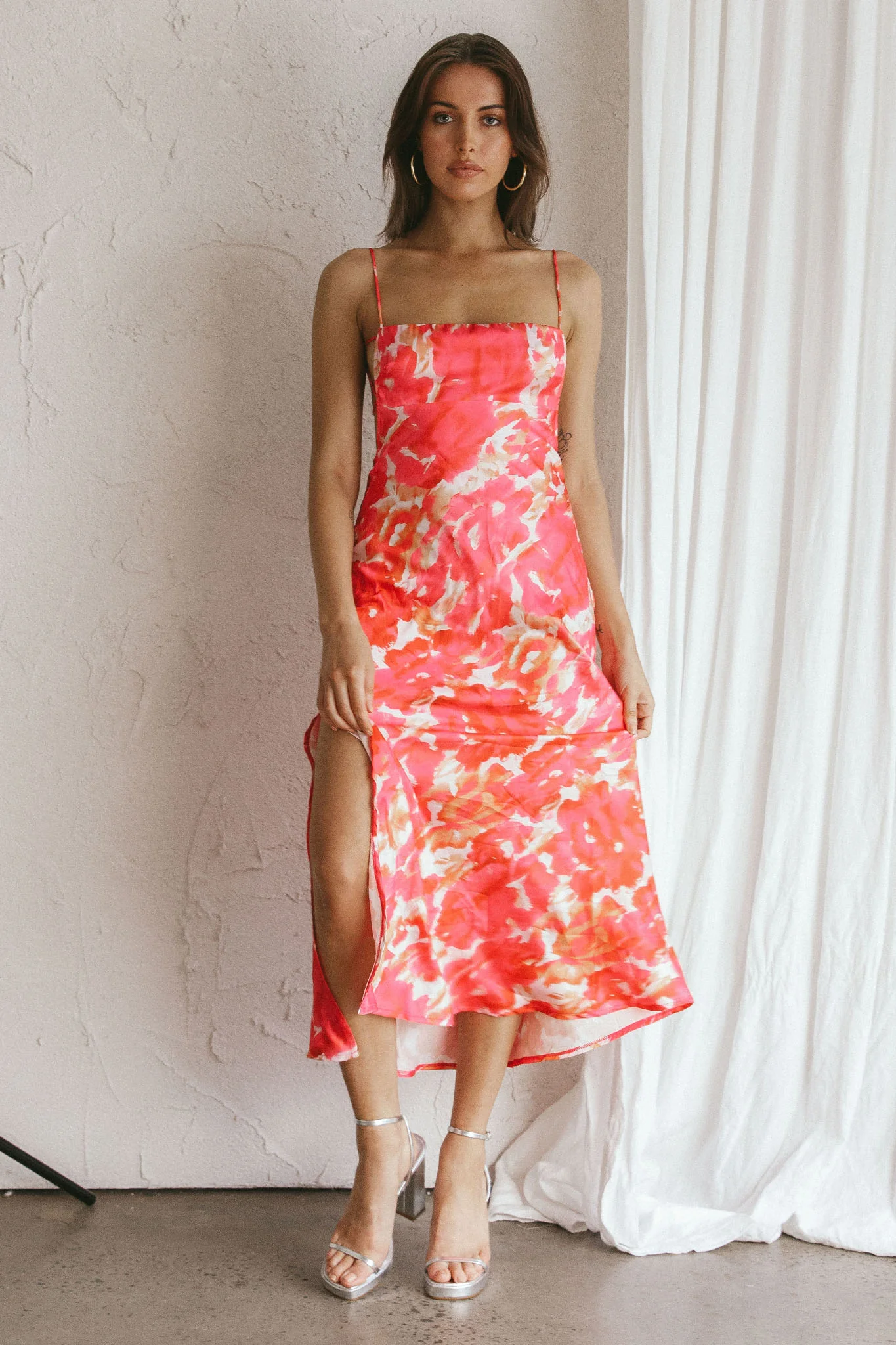 Dolce Life Low Back Midi Dress Floral Pink - Image 5