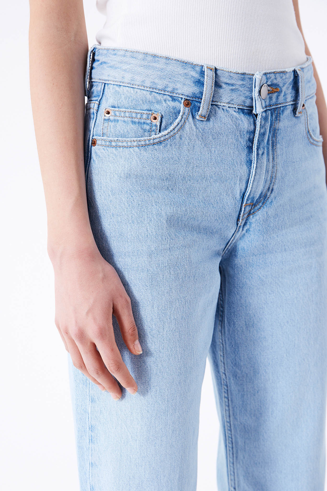 DR DENIM Arch Jeans Stream Light Used - Image 4