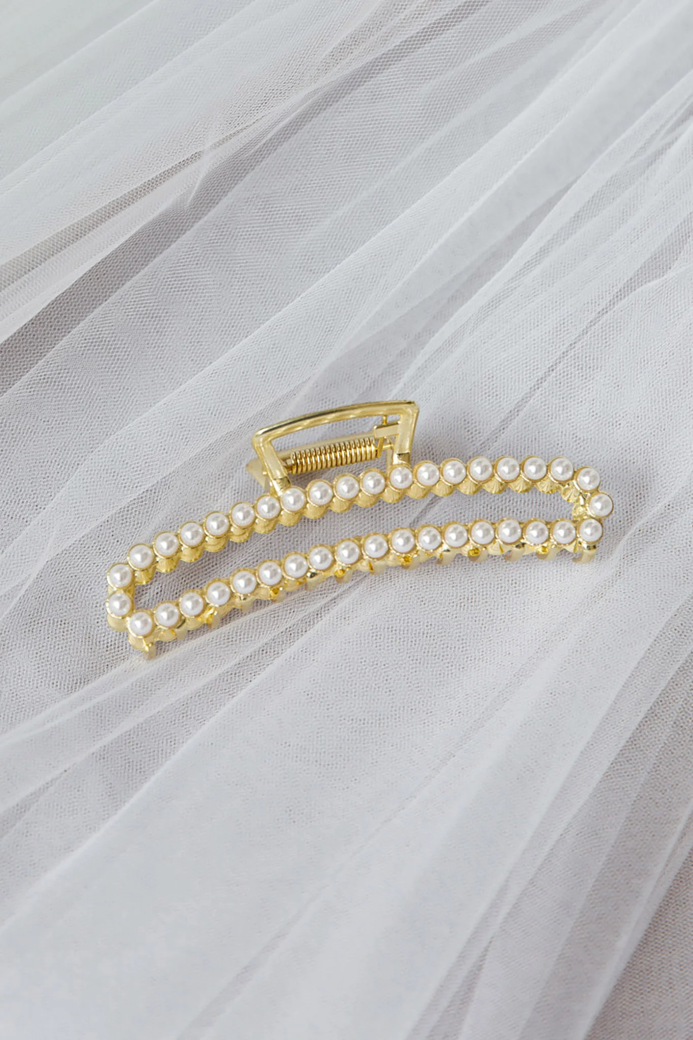 Ellie Pearl Square Claw Gold - Image 2