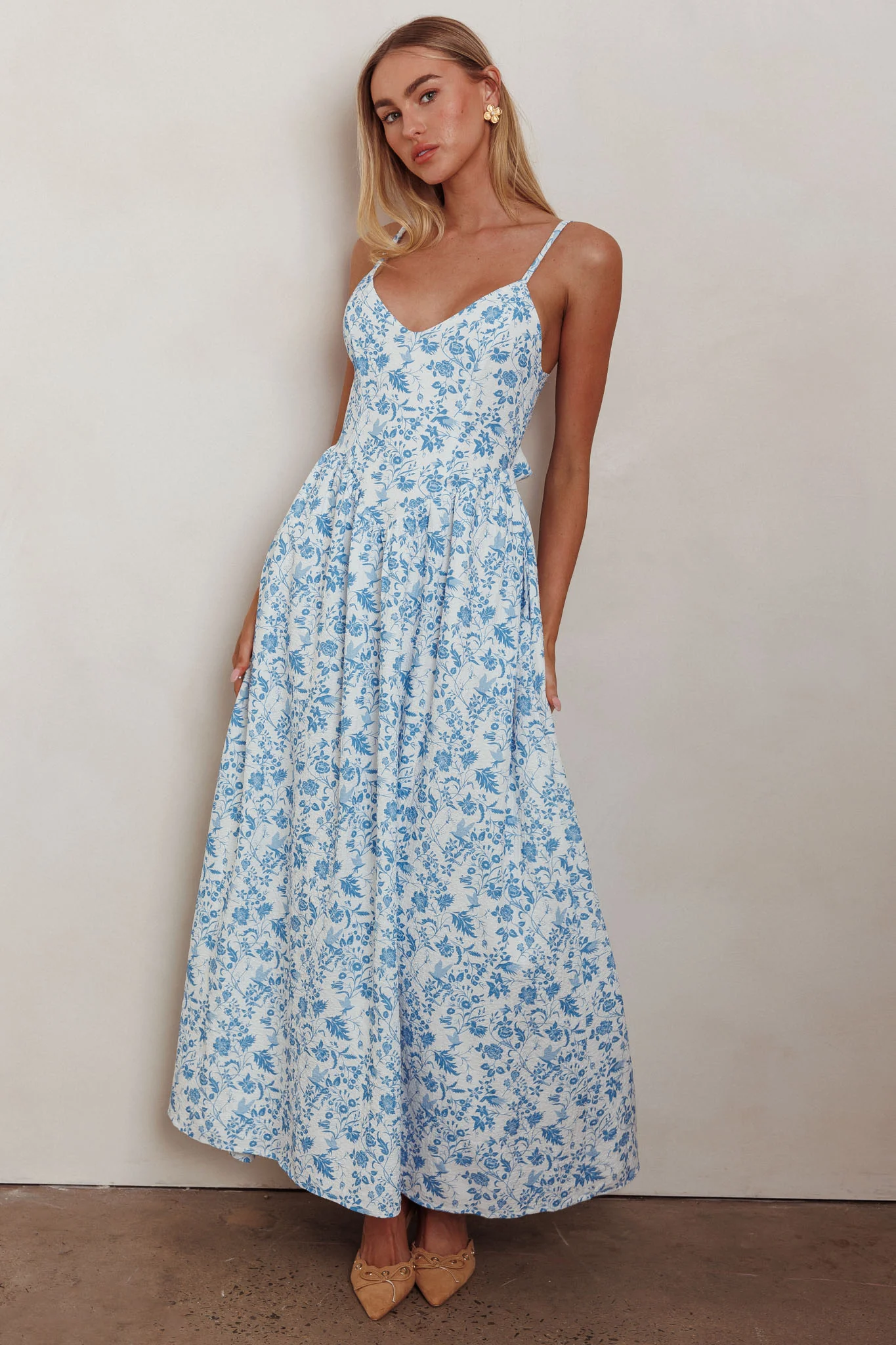 Enchanted Leaf Floral Print A-Line Maxi Dress Blue - Image 6