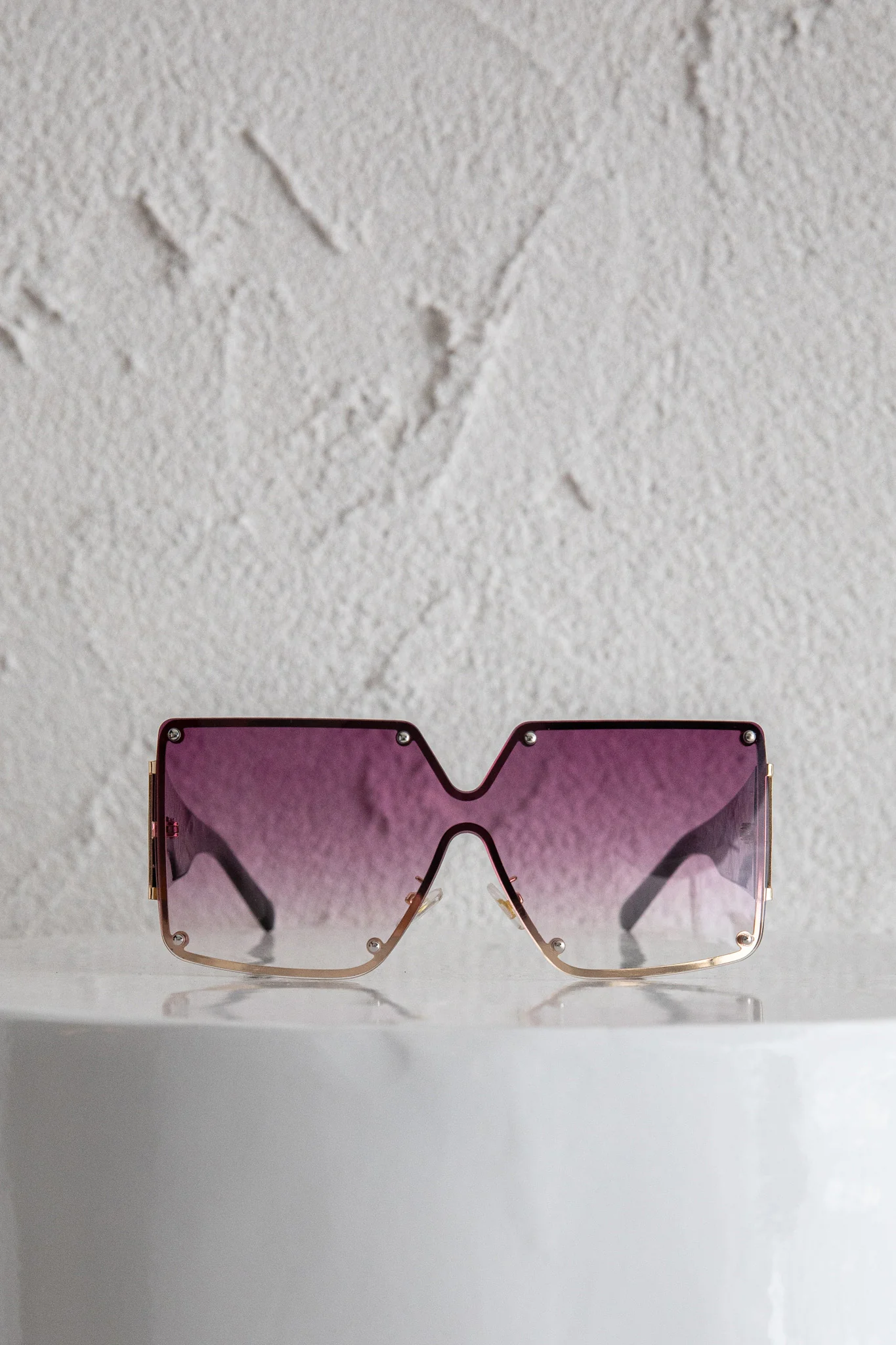 Fiery Square Frame Sunglasses Red - Image 2