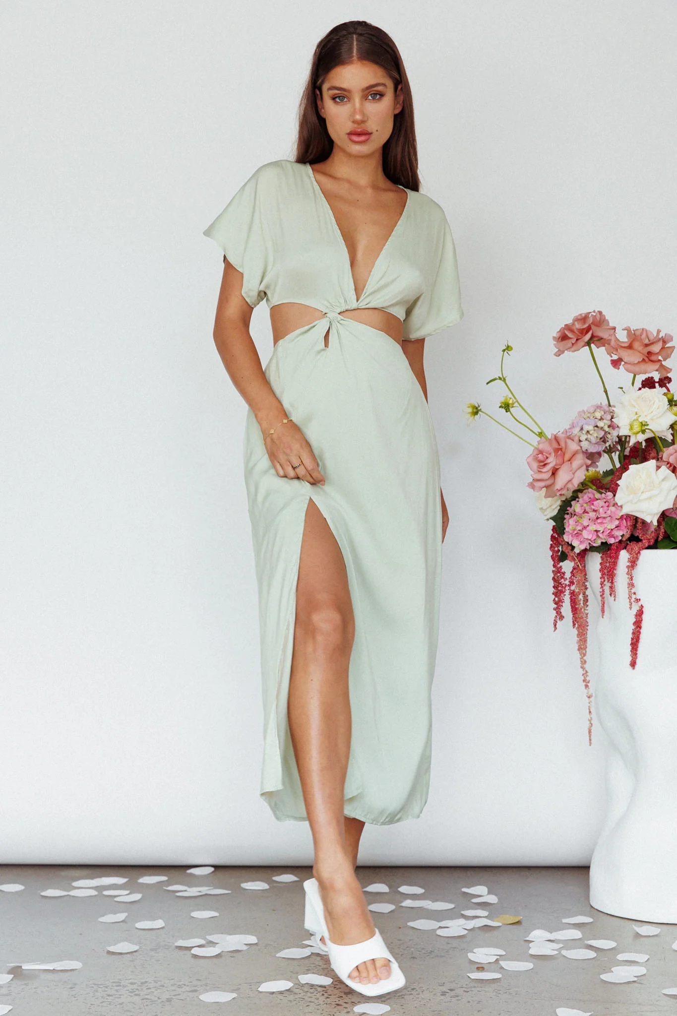Getaway Cut-Out Waist Midi Dress Pistachio - Image 6