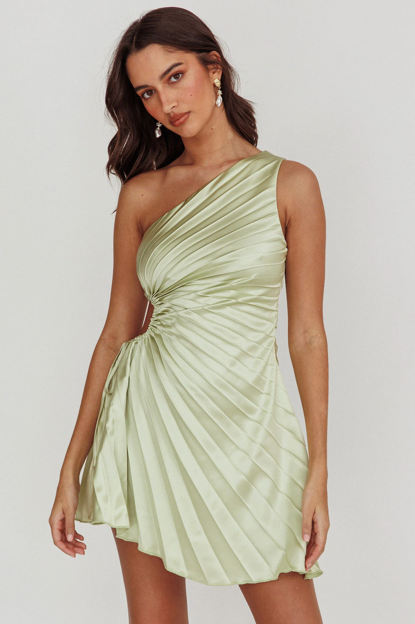 Glow Ray One-Shoulder Pleat Dress Apple - Image 11