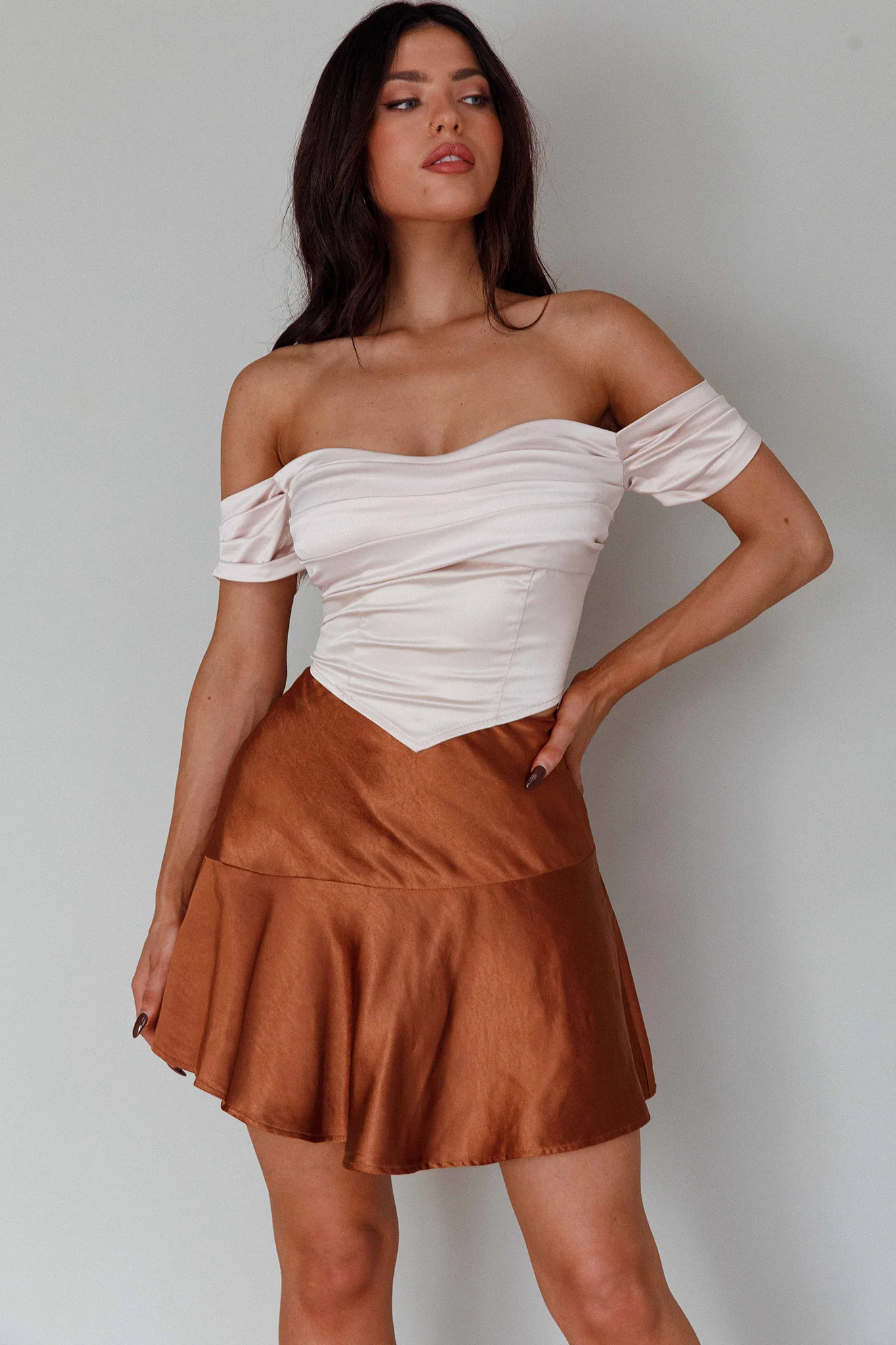 Gwyneth Flounce Mini Skirt Chocolate - Image 7