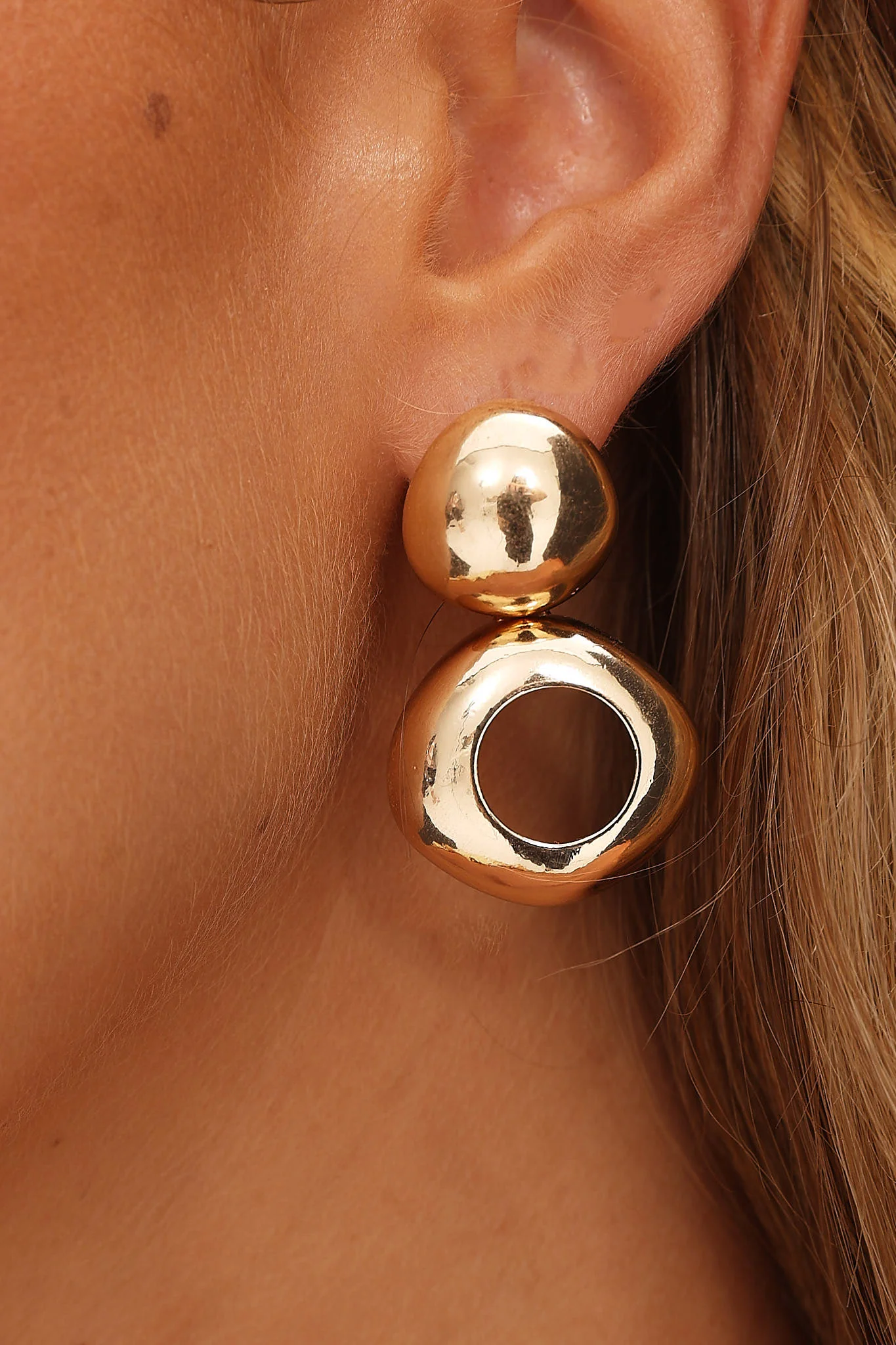 Hilary Drop Earrings Gold - Image 2