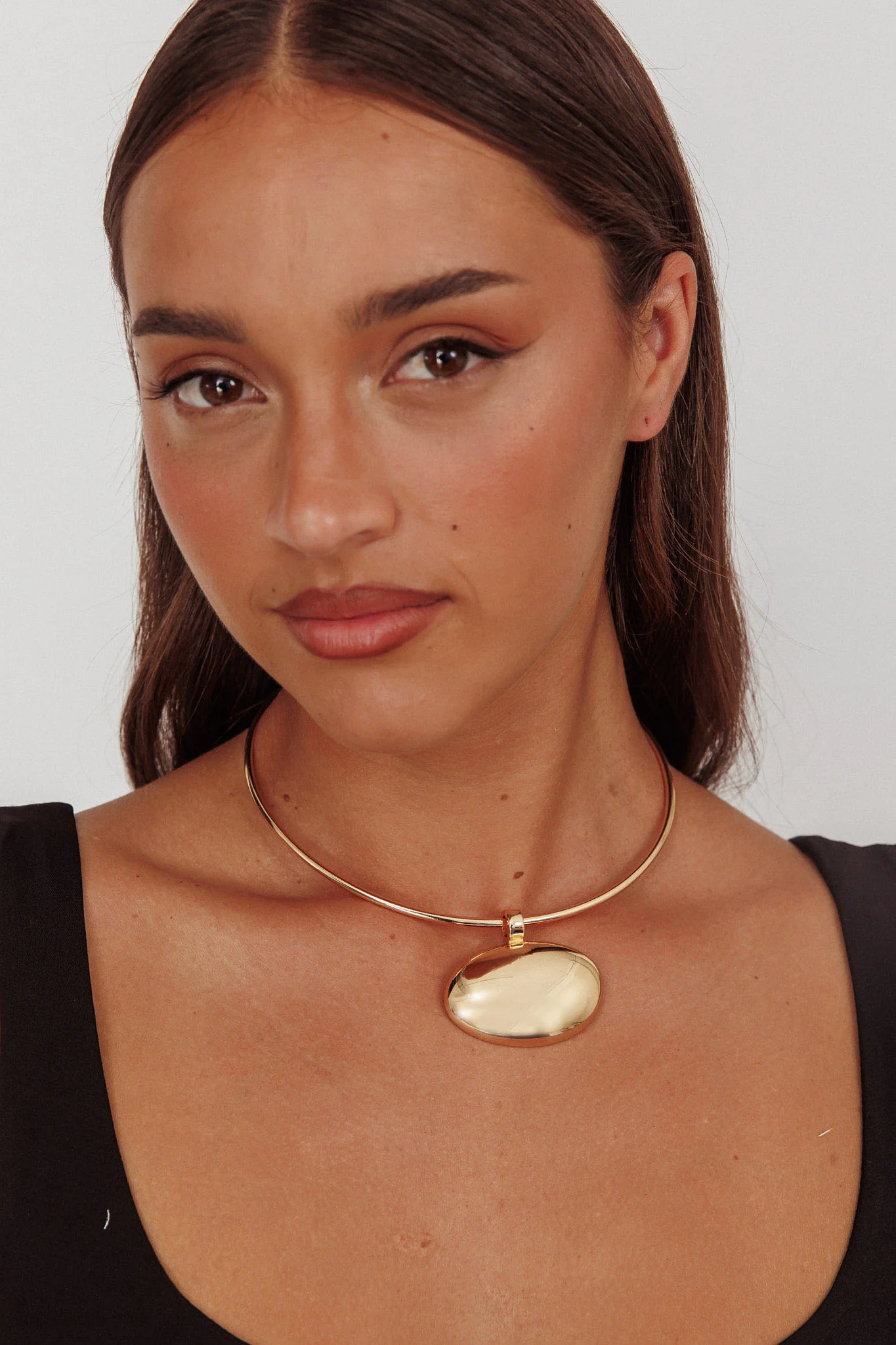It's Fate Pendant Choker Gold - Image 3