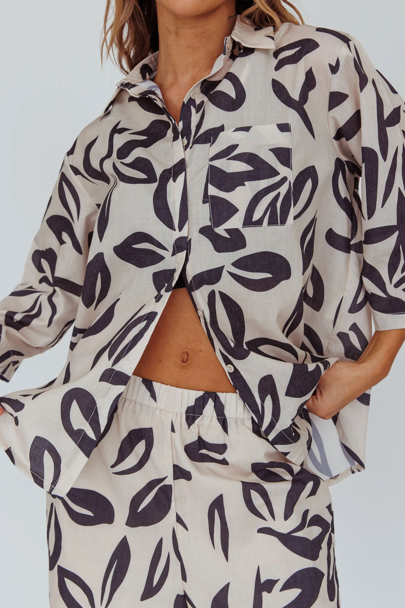 Just A Hunch Button Shirt Leaf Print Beige - Image 4