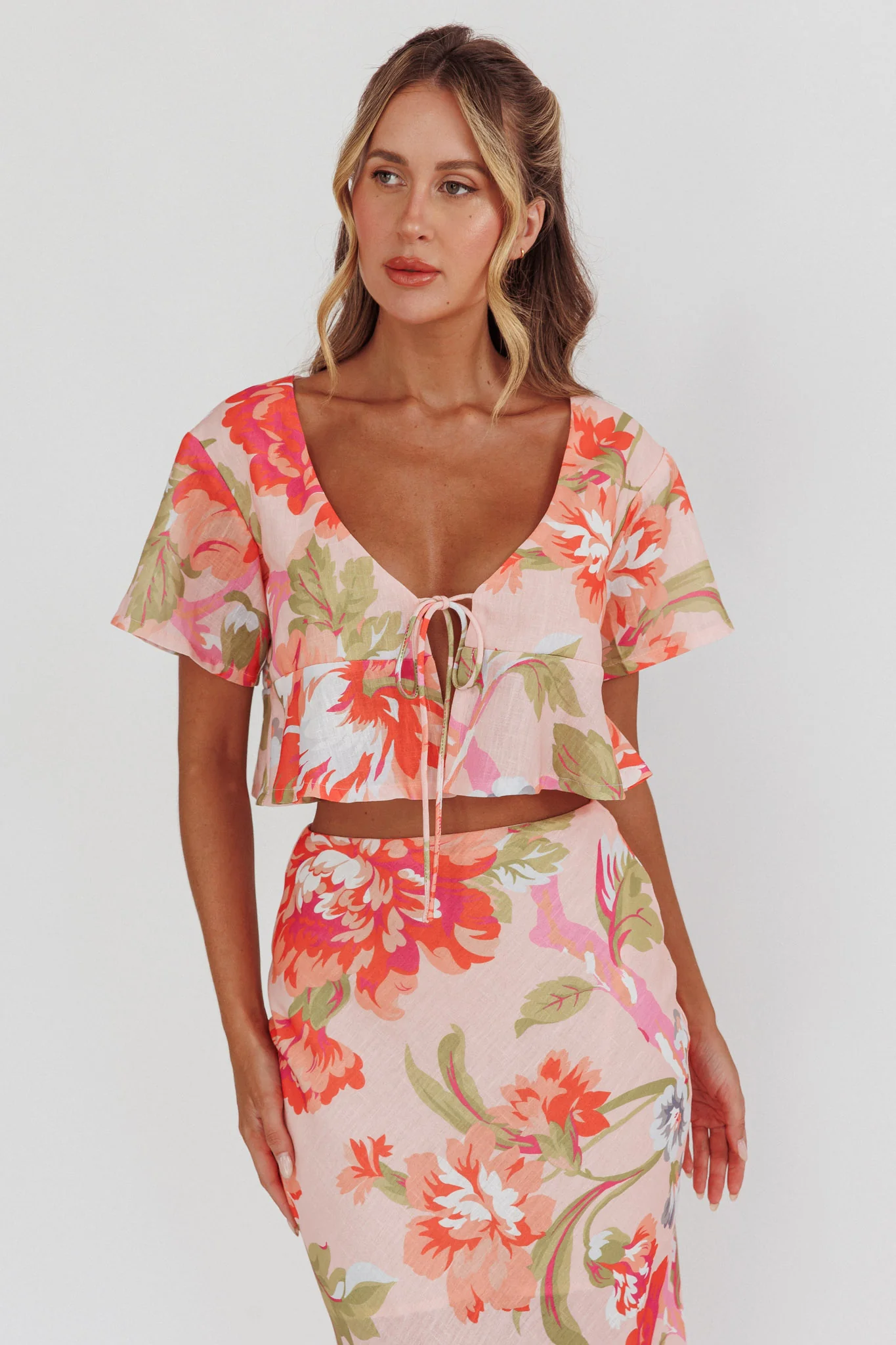 La Vie Tied Bust Crop Top Floral Peach - Image 6