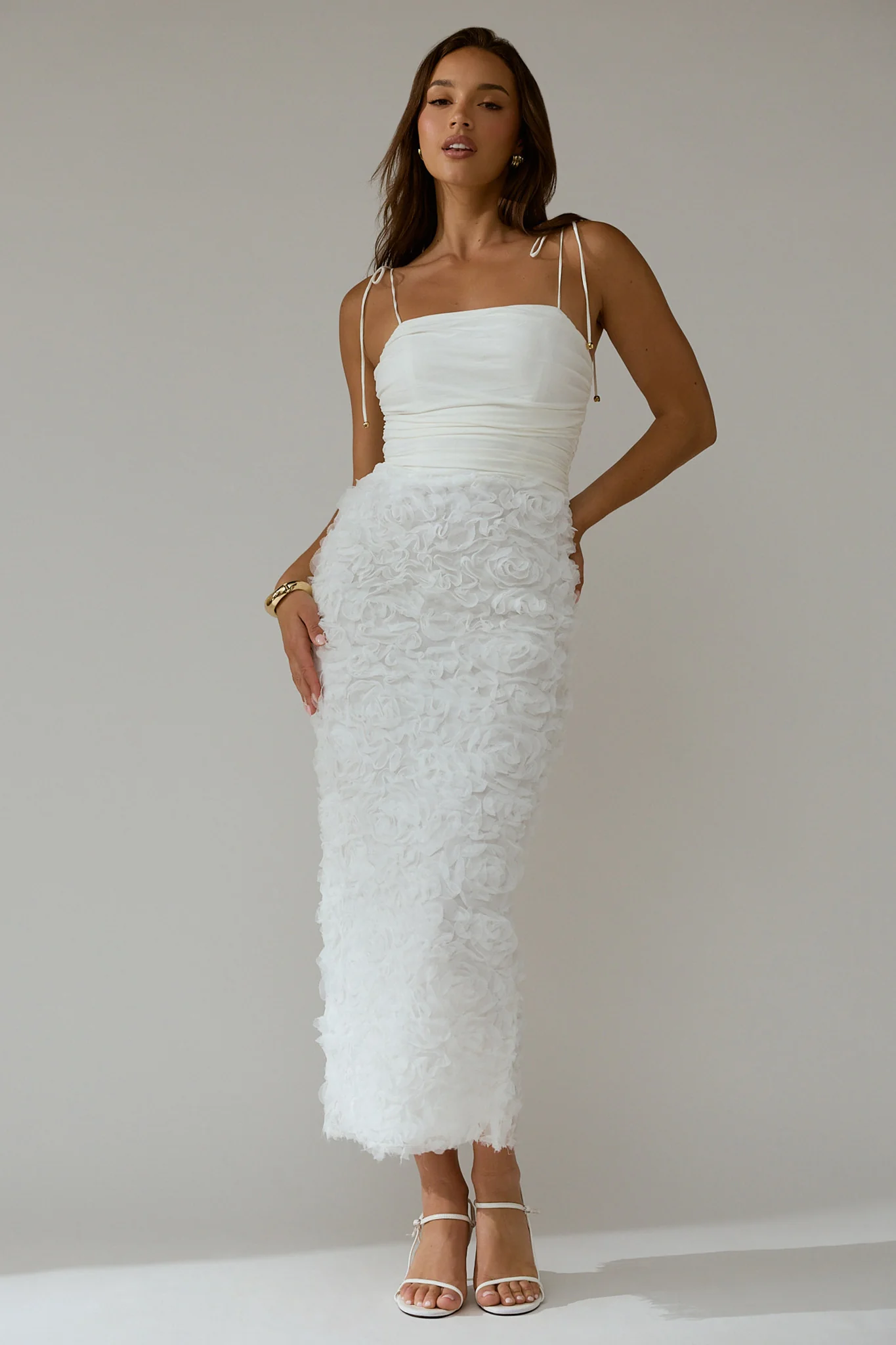 Love & Honor Textured Floral Maxi Dress White - Image 2