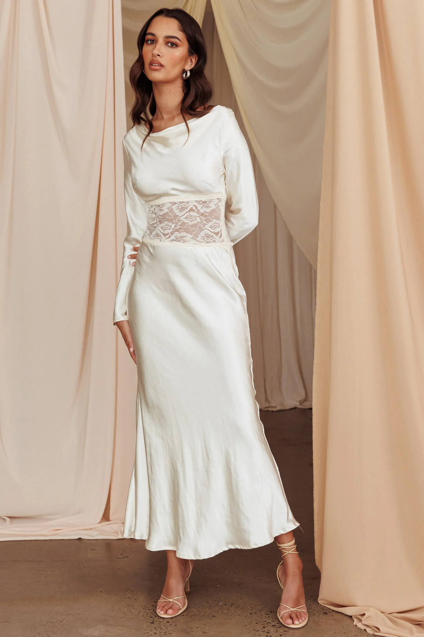 Loveland Lace Insert Cowl Back Dress Oyster - Image 3