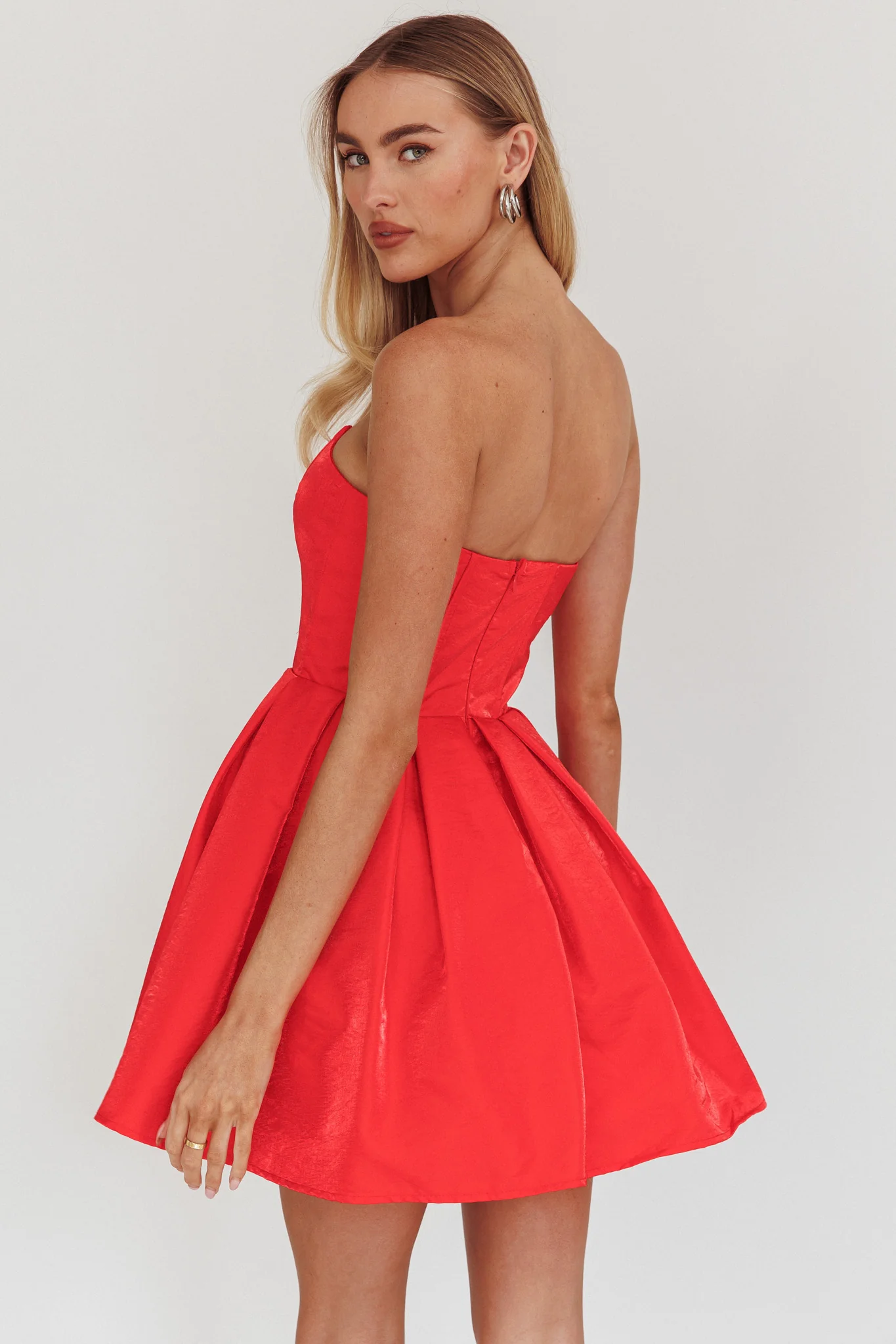 Loveless Strapless Flared Mini Dress Red - Image 2