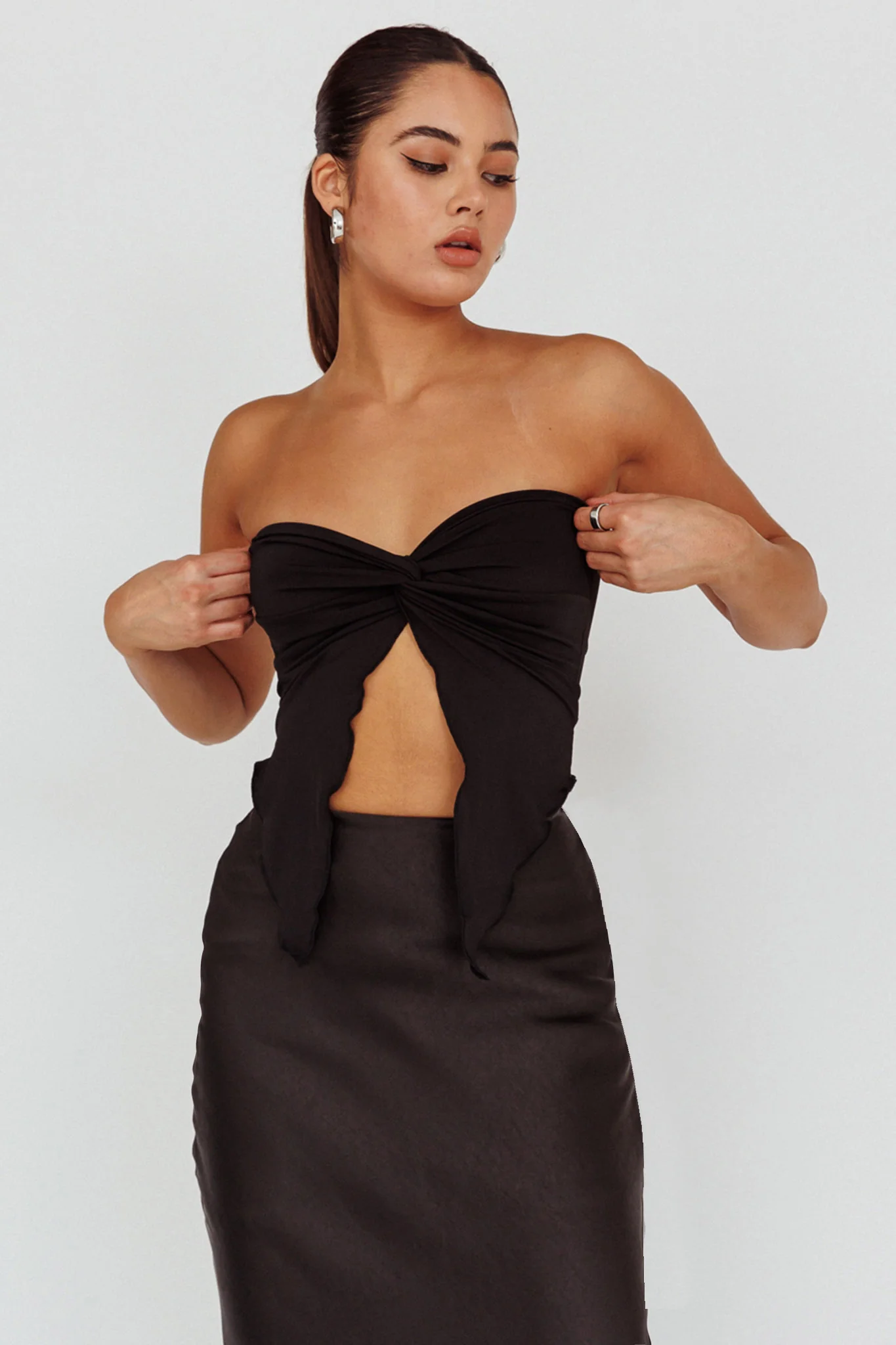 Lulu Strapless Crop Top Black - Image 5