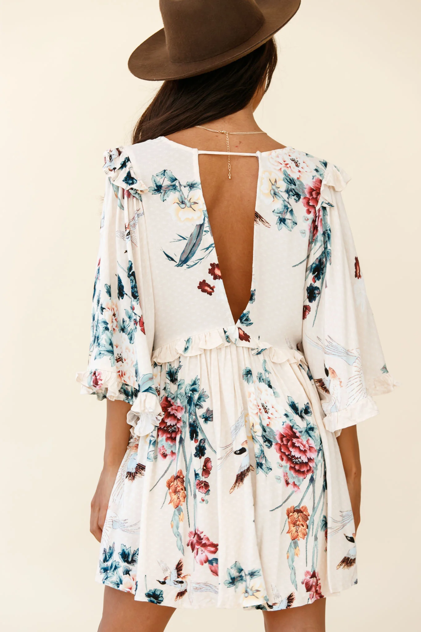 Lynette Loose Fit Angel Sleeve Dress Botanic Print Nude - Image 3