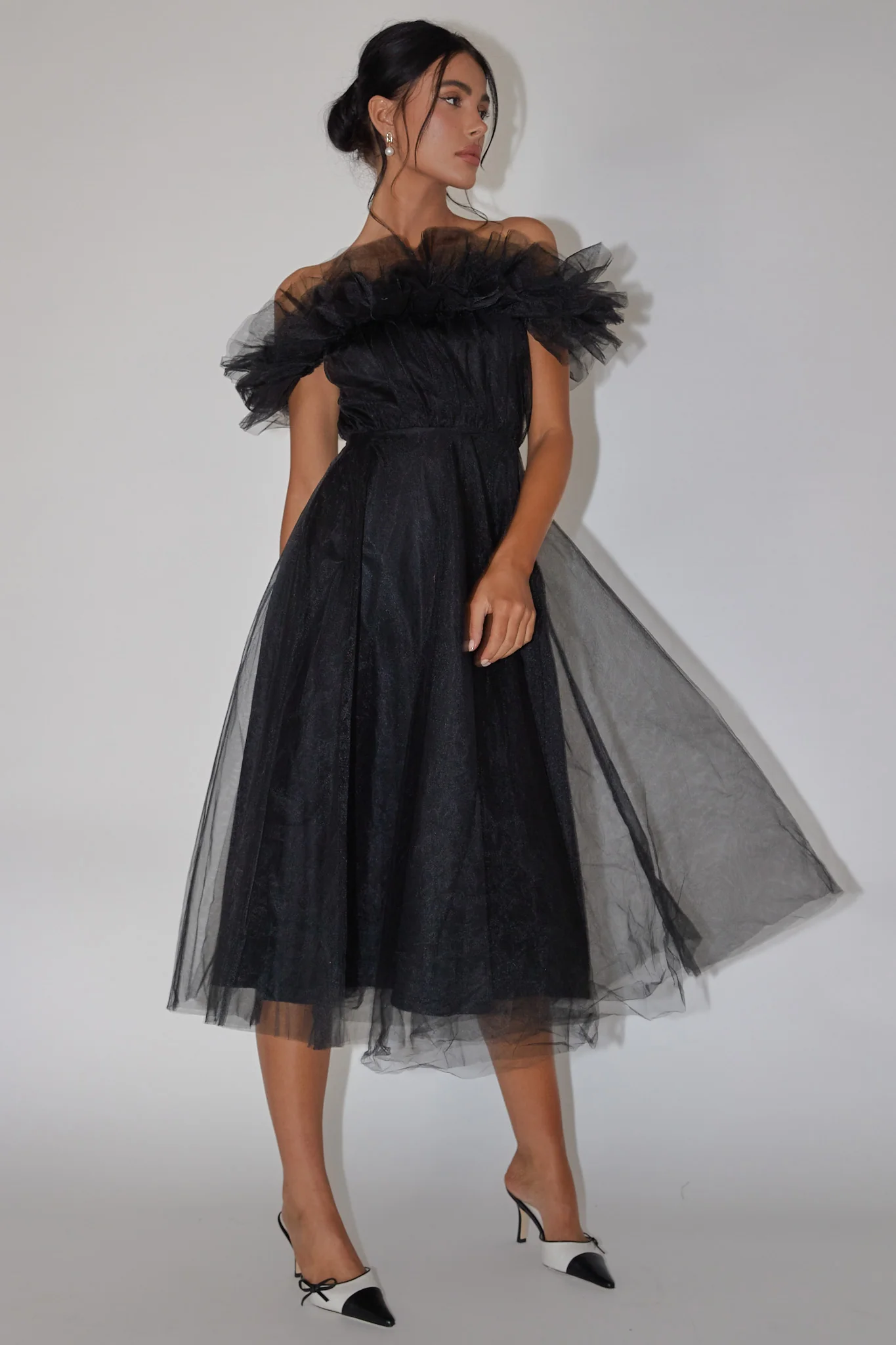 May Rose Off-Shoulder Tulle Midi Dress Black - Image 3