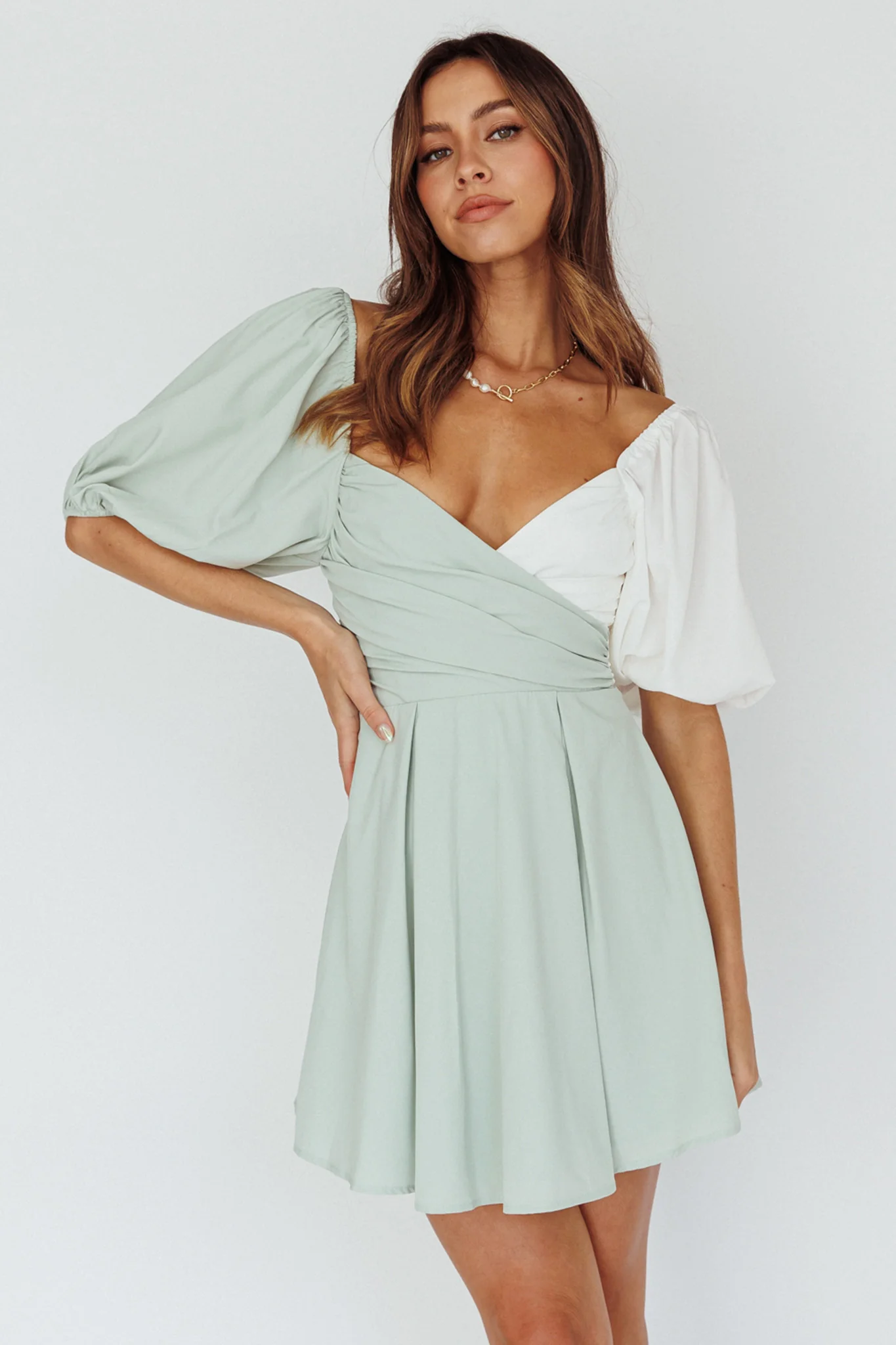 Melie Puff Sleeve Mini Dress Pistachio/White - Image 5