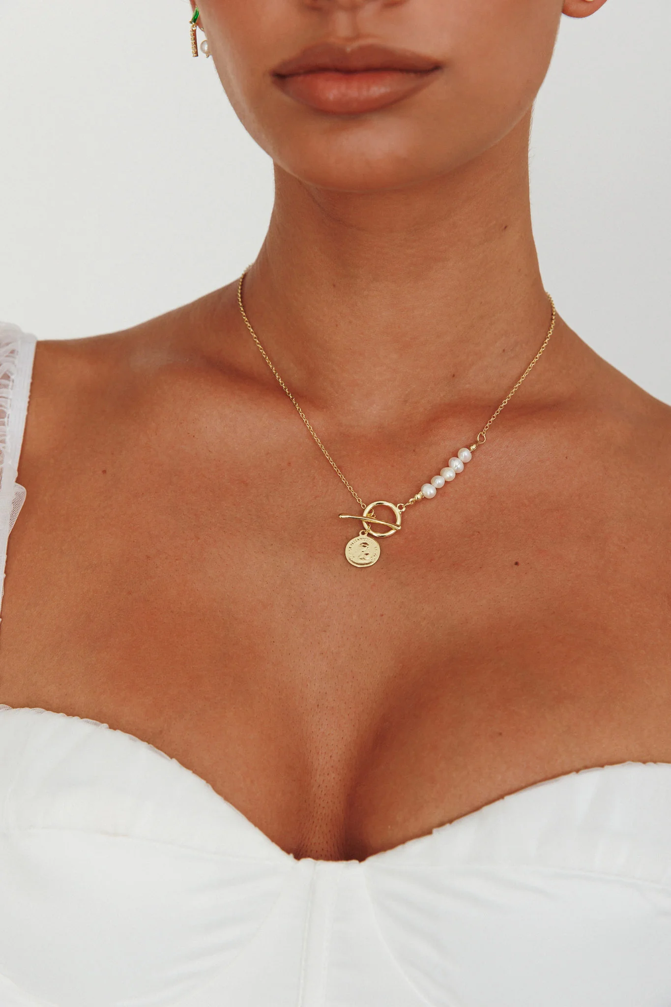 Meliza Pearl & Coin Necklace Gold - Image 6