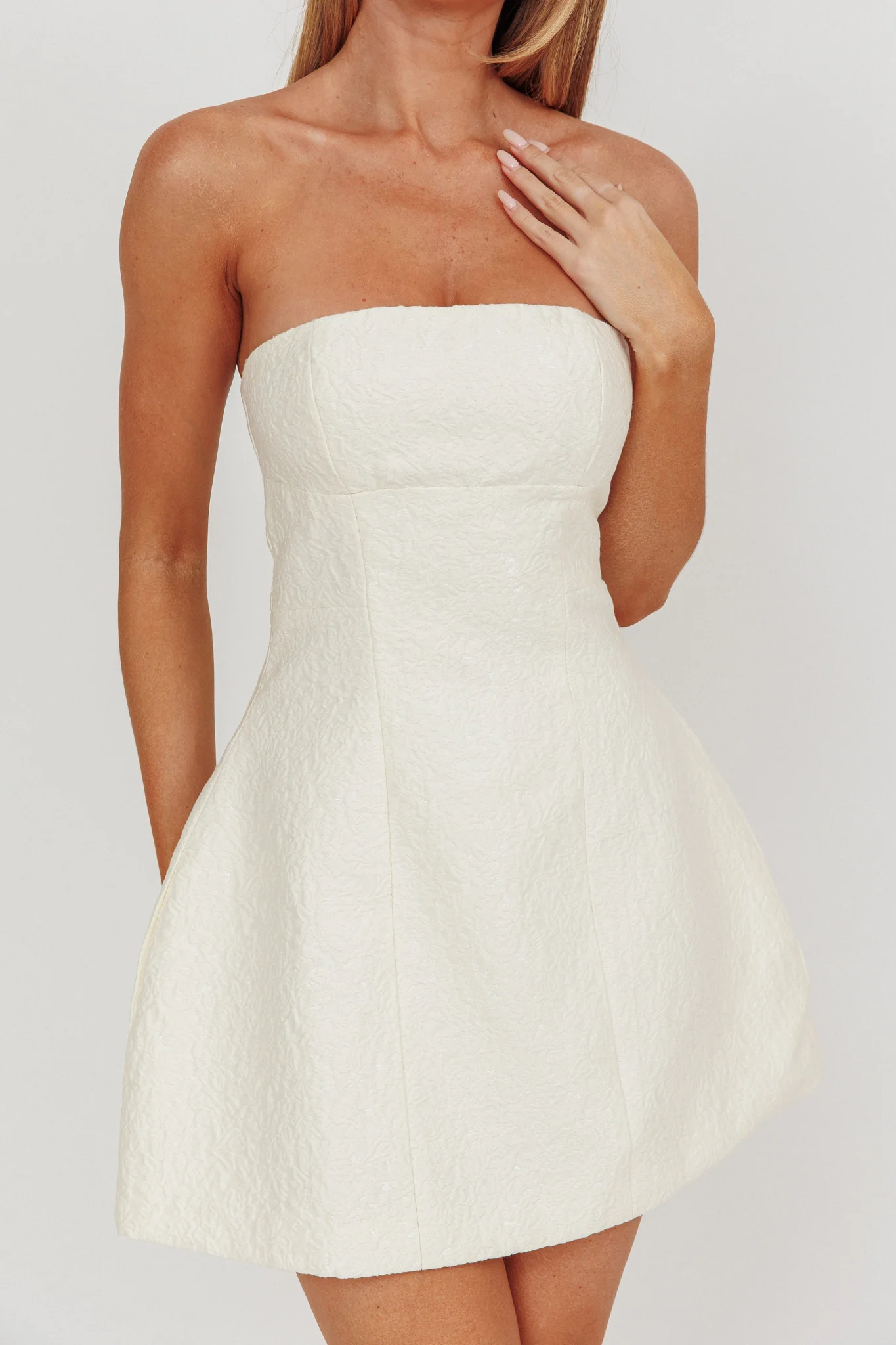Melodic Strapless Mini Dress Cream - Image 5