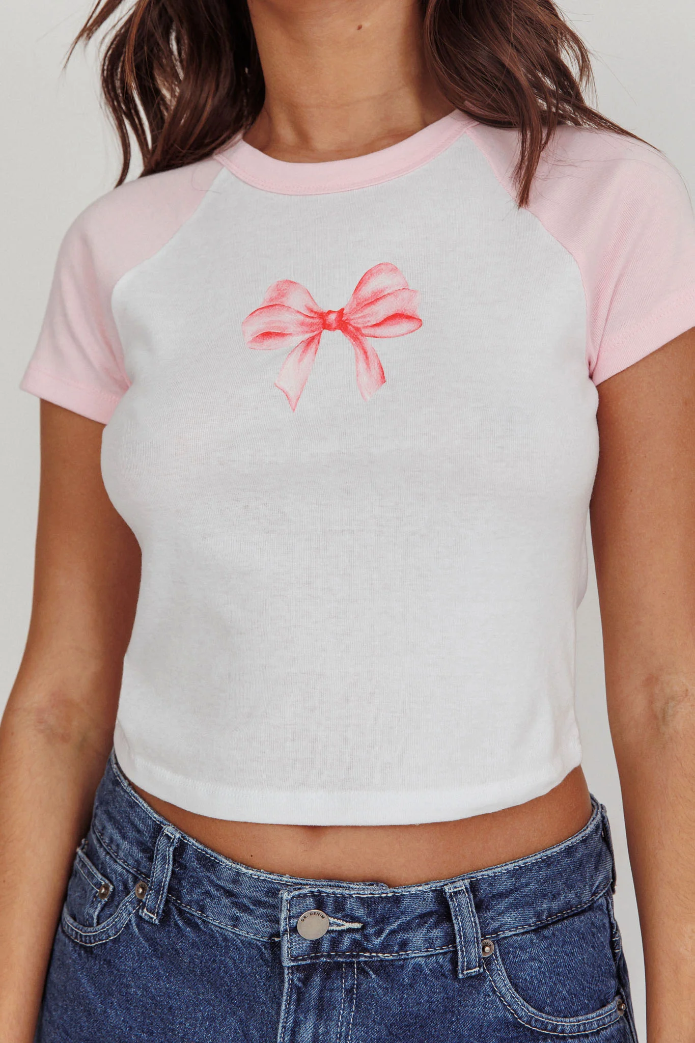 Melting Hearts Bow Raglan Tee White/Pink - Image 4