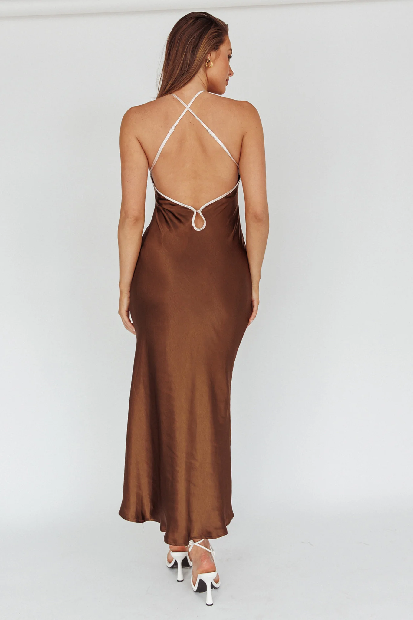 Midsomer Dawn Criss-Cross Back Maxi Dress Chocolate - Image 2